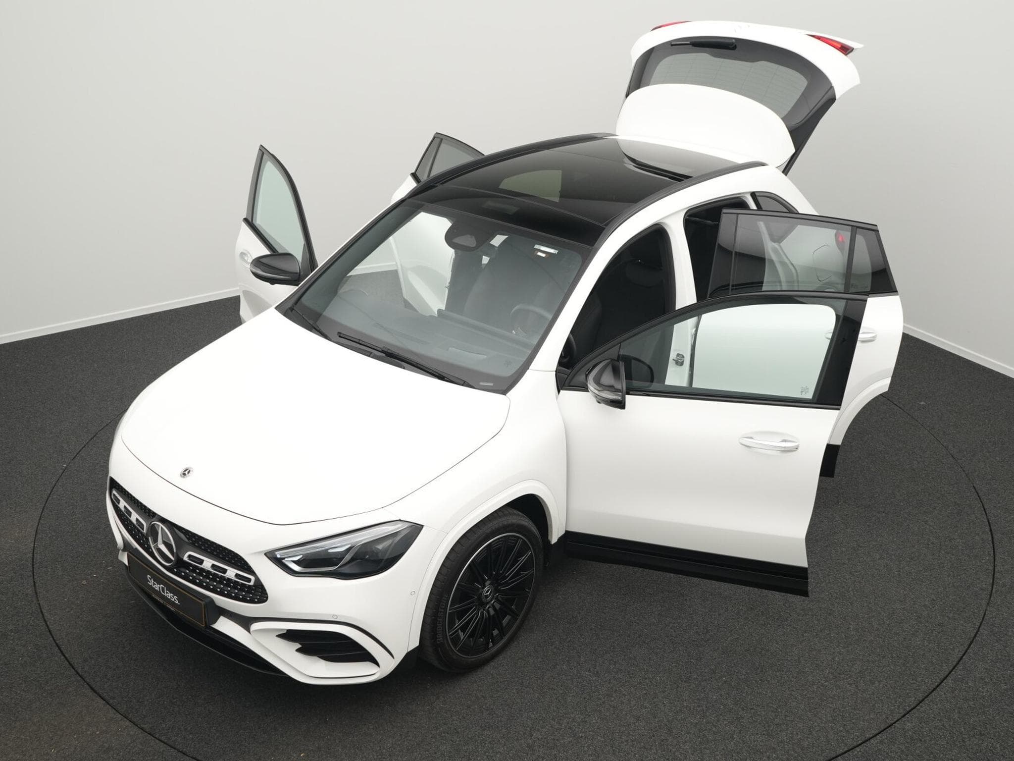 Mercedes GLA 200 d Multi+Pano+360°+Night (2025) - Foto 12