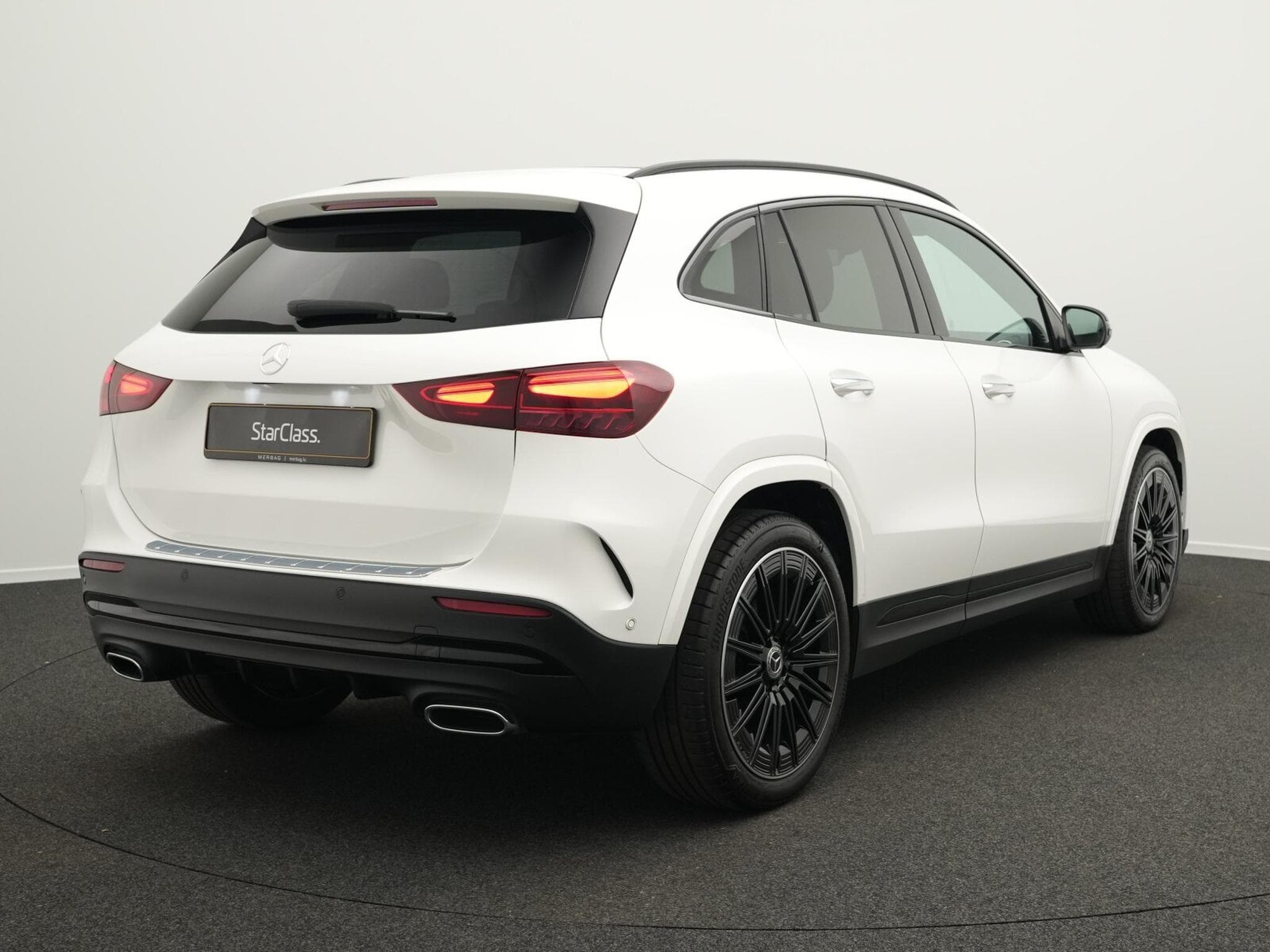 Mercedes GLA 200 d Multi+Pano+360°+Night (2025) - Foto 3