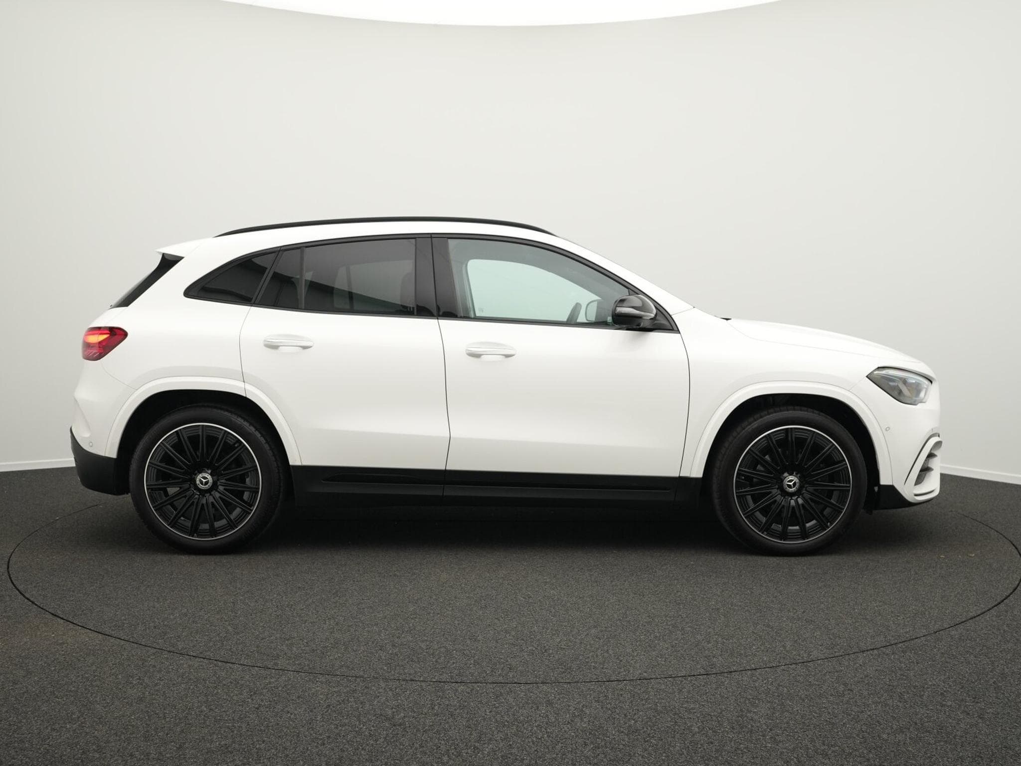 Mercedes GLA 200 d Multi+Pano+360°+Night (2025) - Foto 5