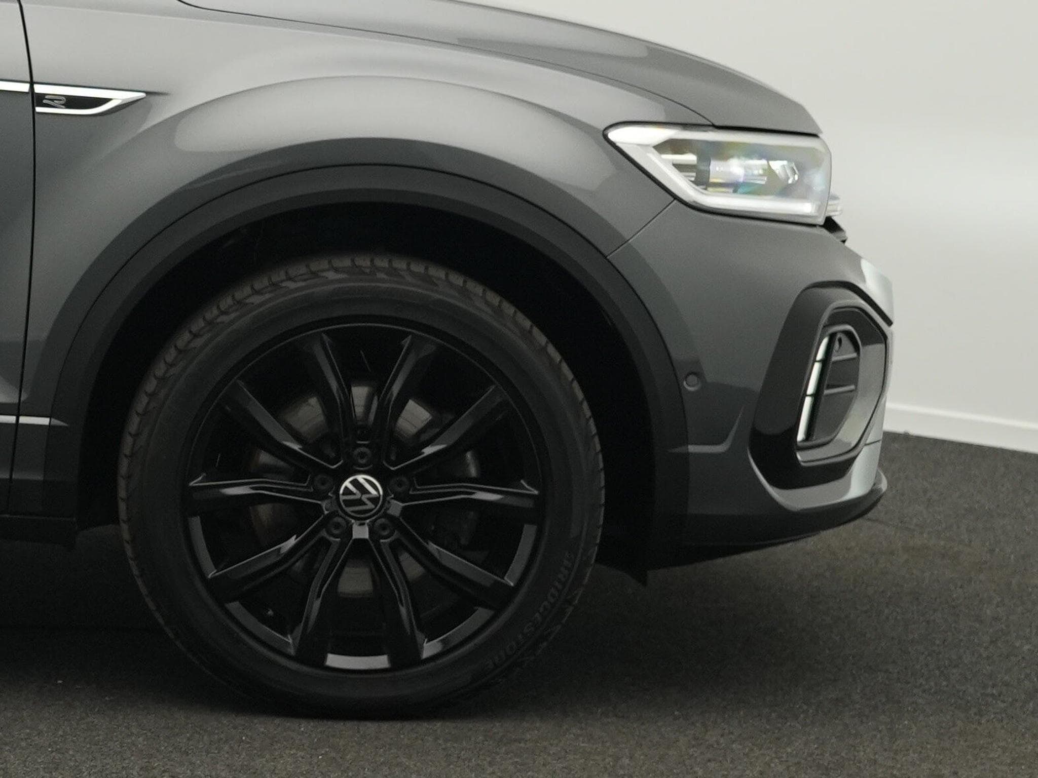 VW T-Roc 2.0 TDI R-Line (2023) - Foto 6