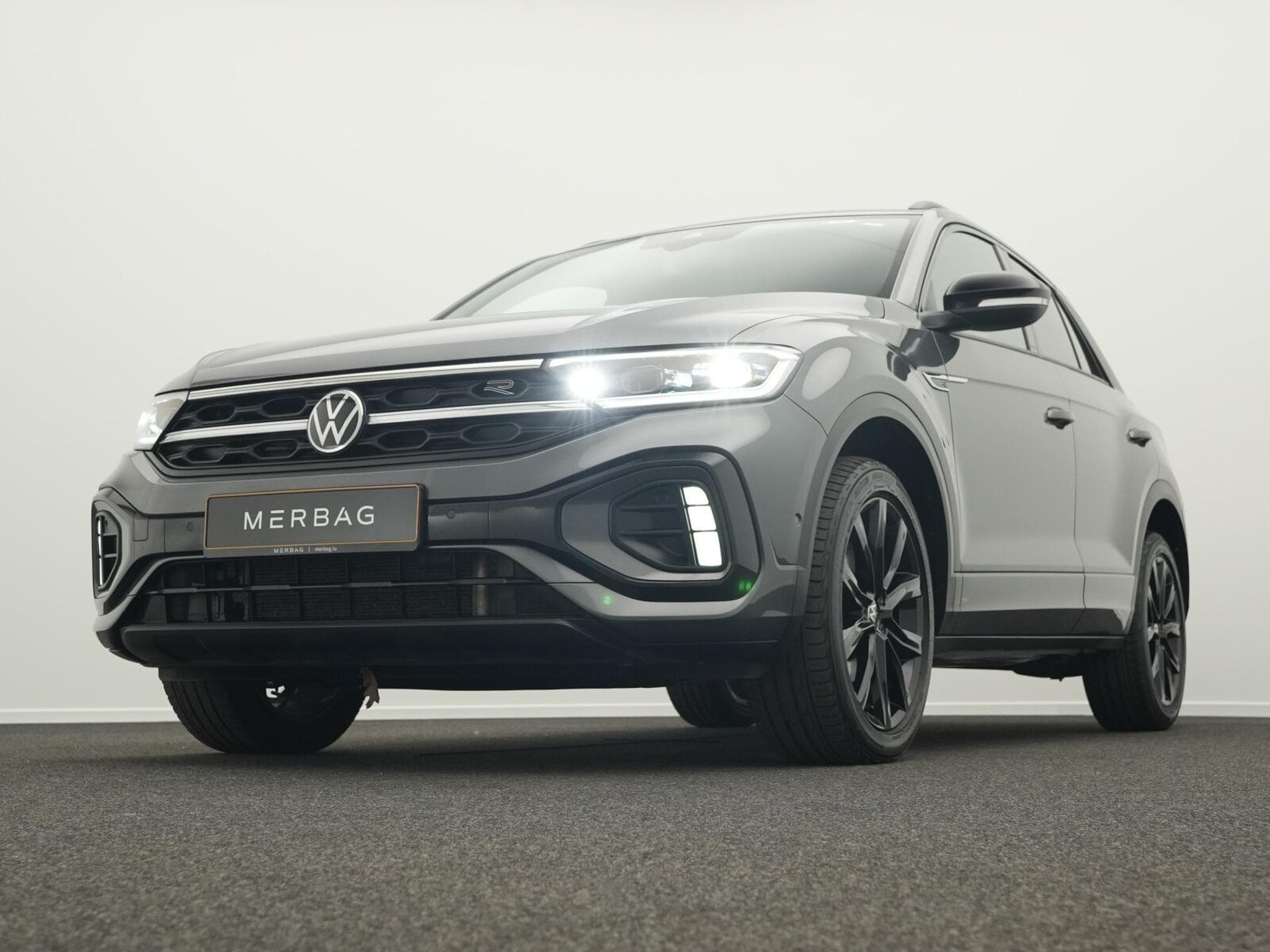 VW T-Roc 2.0 TDI R-Line (2023) - Foto 8