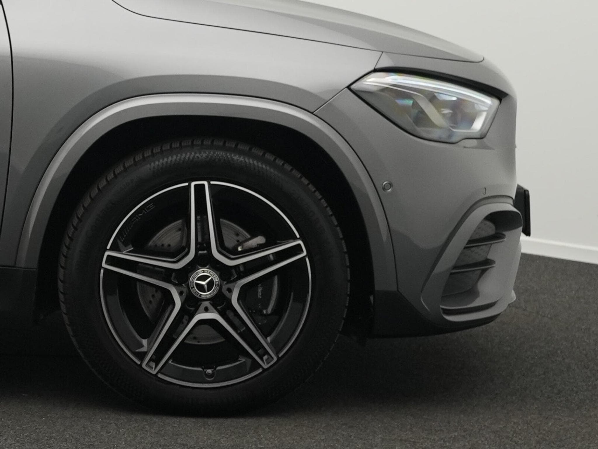 Mercedes GLA 200 d AMG-Line (2025) - Foto 6
