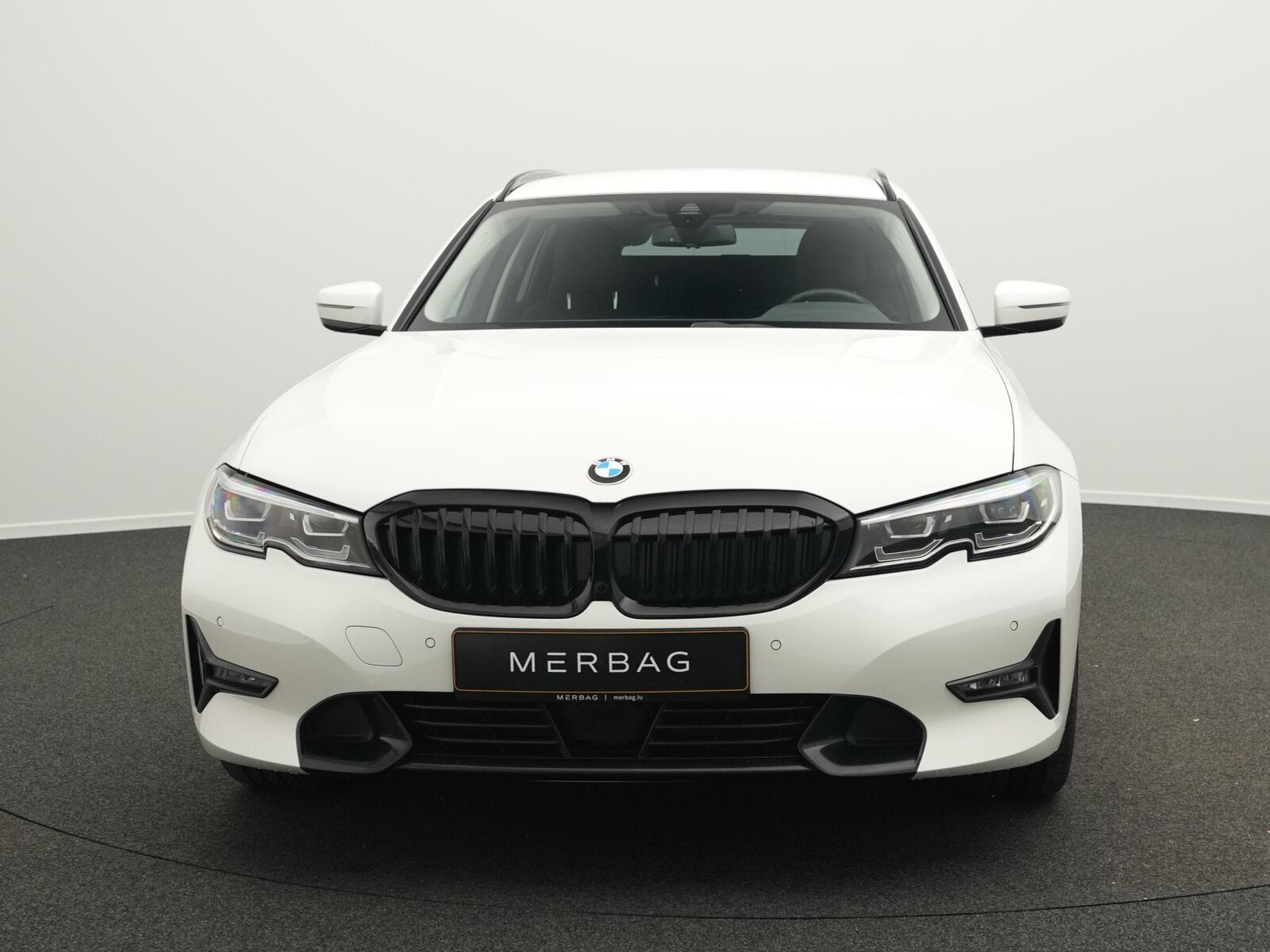 BMW 320 i Touring Sport Line (EURO 6d) (2020) - Foto 2