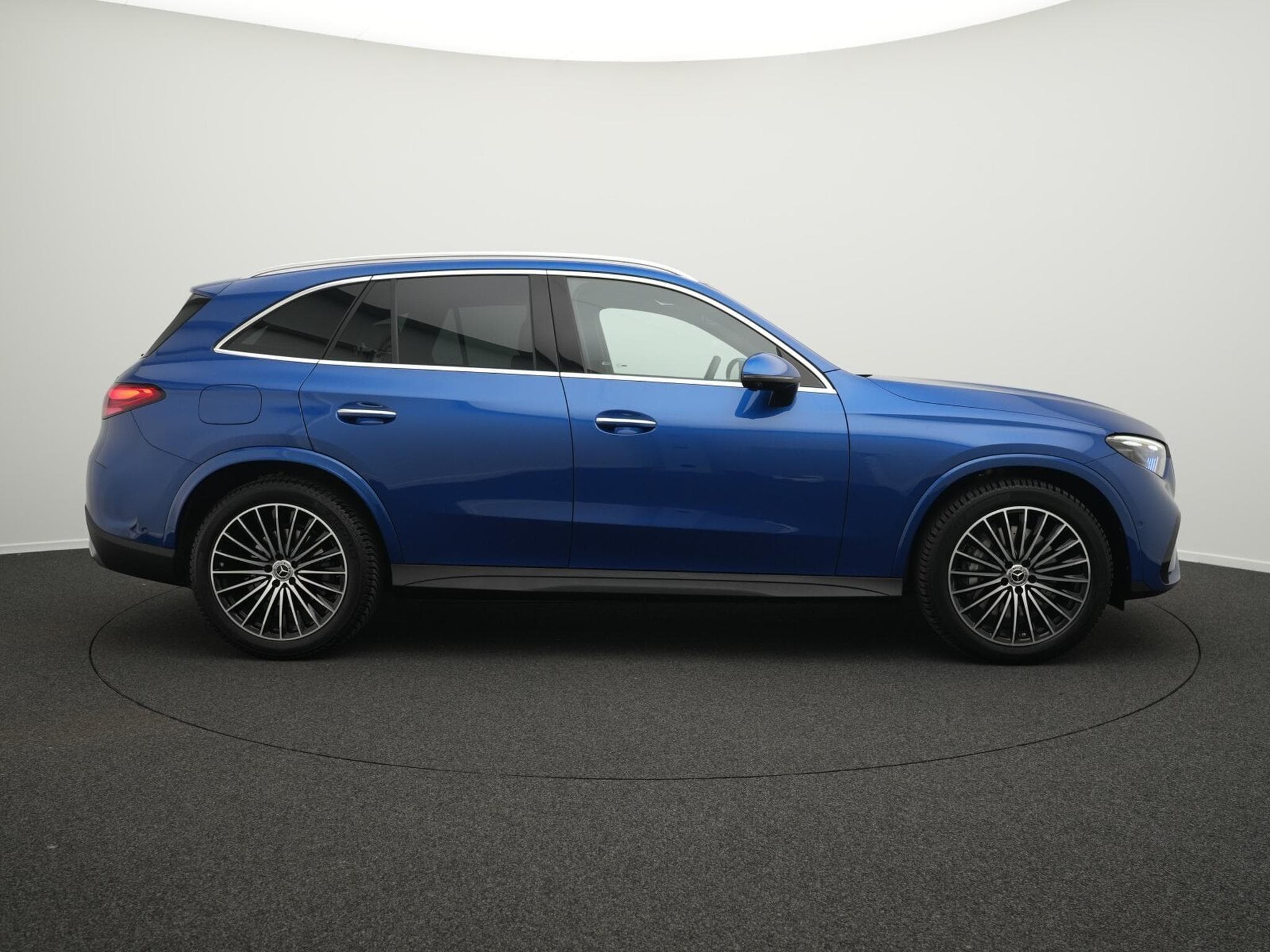 Mercedes GLC 300 d 4MATIC AMG-Line Premium (2025) - Foto 5