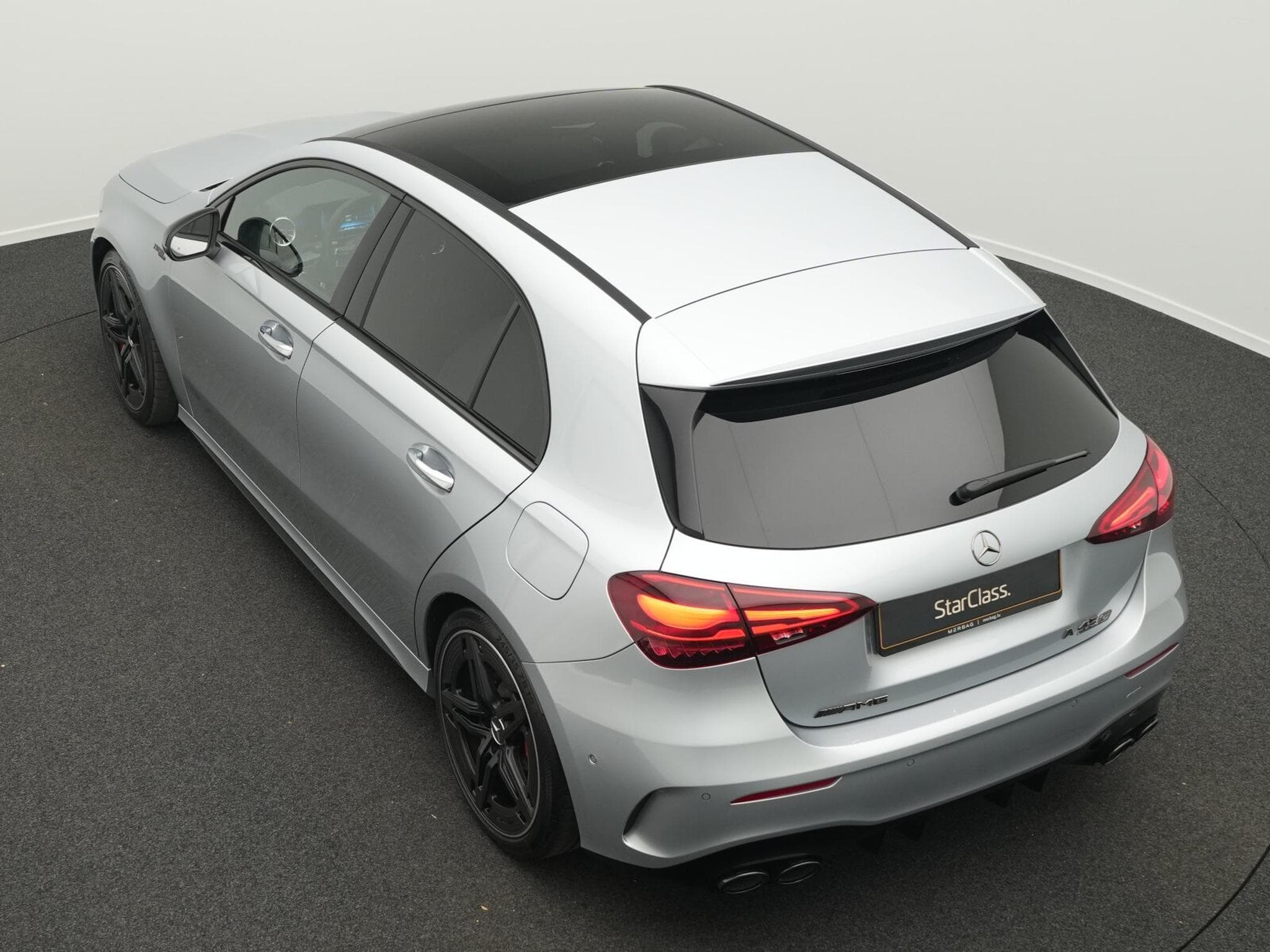 Mercedes A 45 AMG A 45 S AMG 4MATIC Multi+360°+Pano+Headup+ (2025) - Foto 13