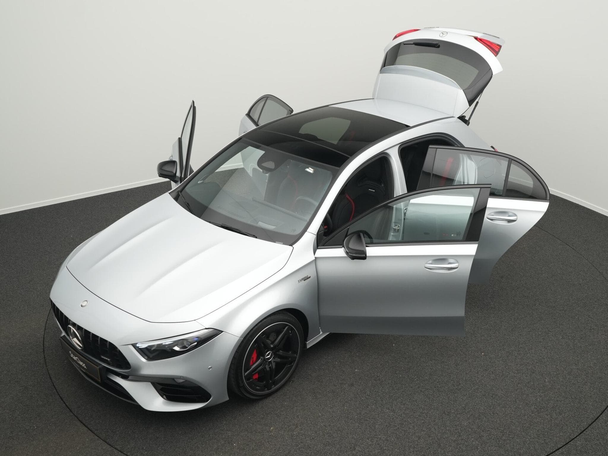 Mercedes A 45 AMG A 45 S AMG 4MATIC Multi+360°+Pano+Headup+ (2025) - Foto 14