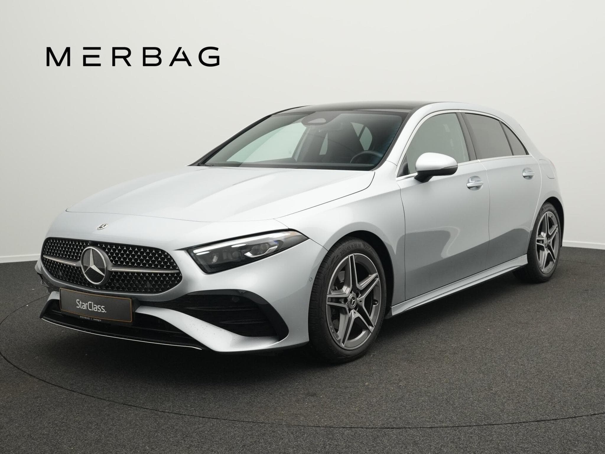 Mercedes A 180 AMG-Line (2024) - Foto 1