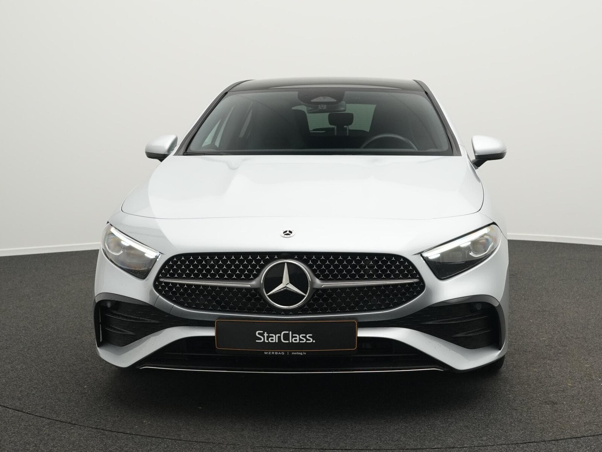 Mercedes A 180 AMG-Line (2024) - Foto 2