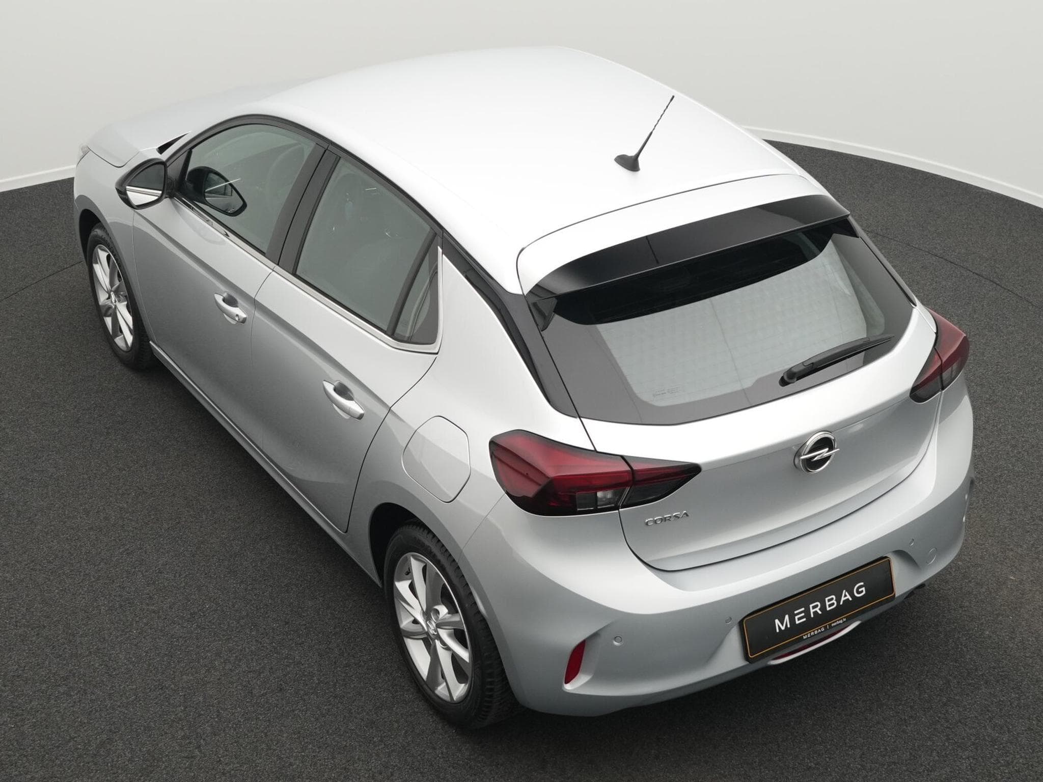 Opel Corsa F 1.2 Elegance (2023) - Foto 11