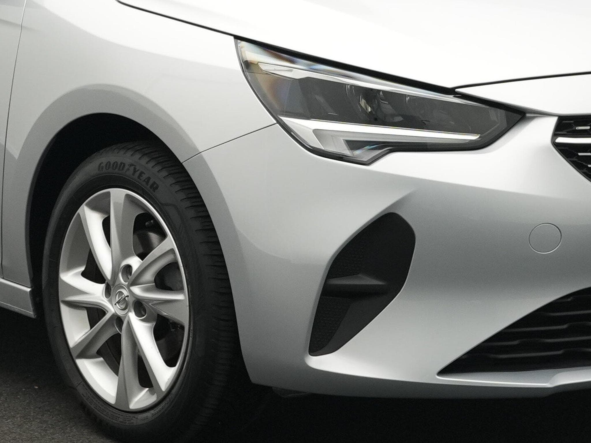 Opel Corsa F 1.2 Elegance (2023) - Foto 7