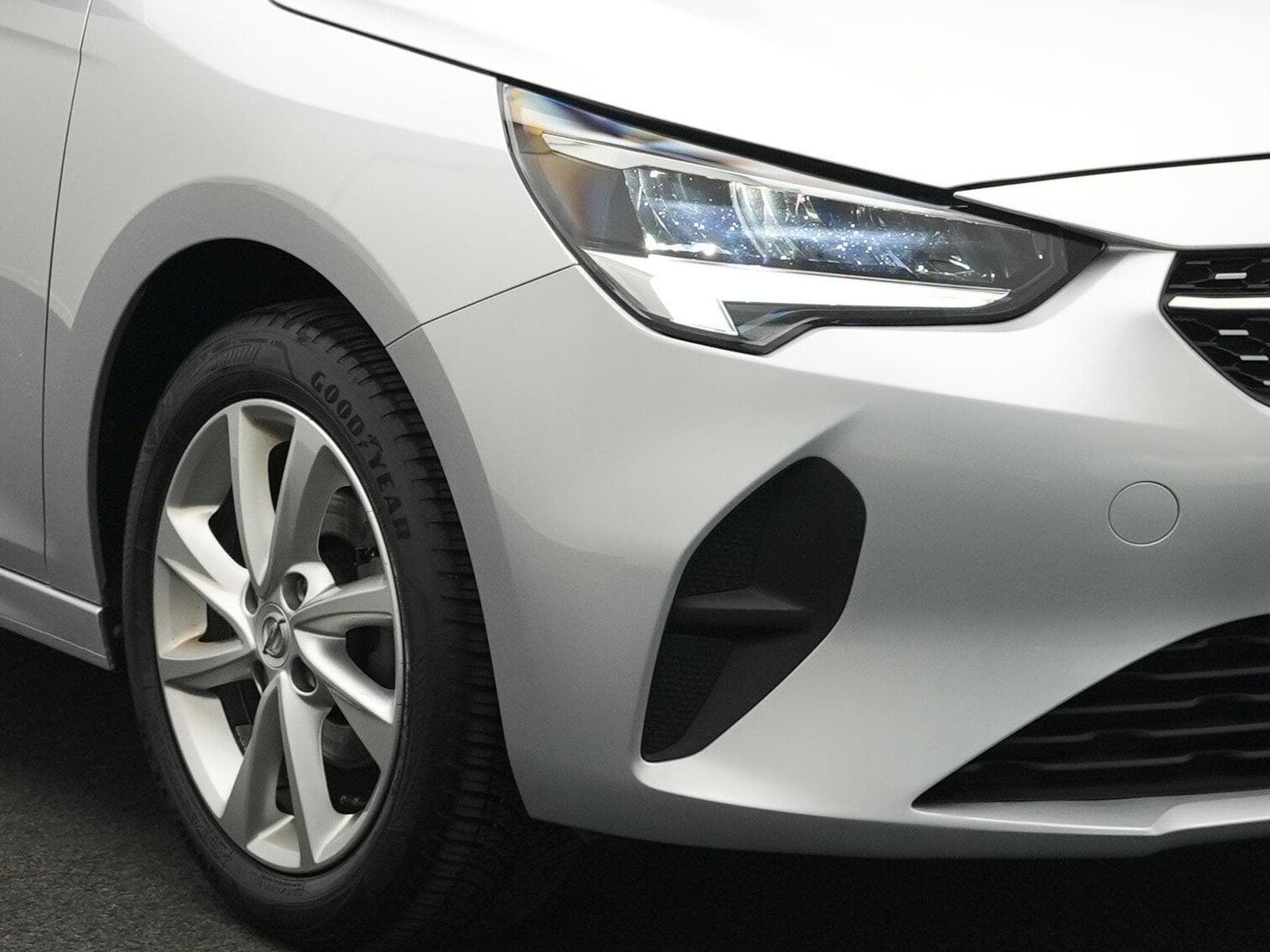 Opel Corsa F 1.2 Elegance (2023) - Foto 7