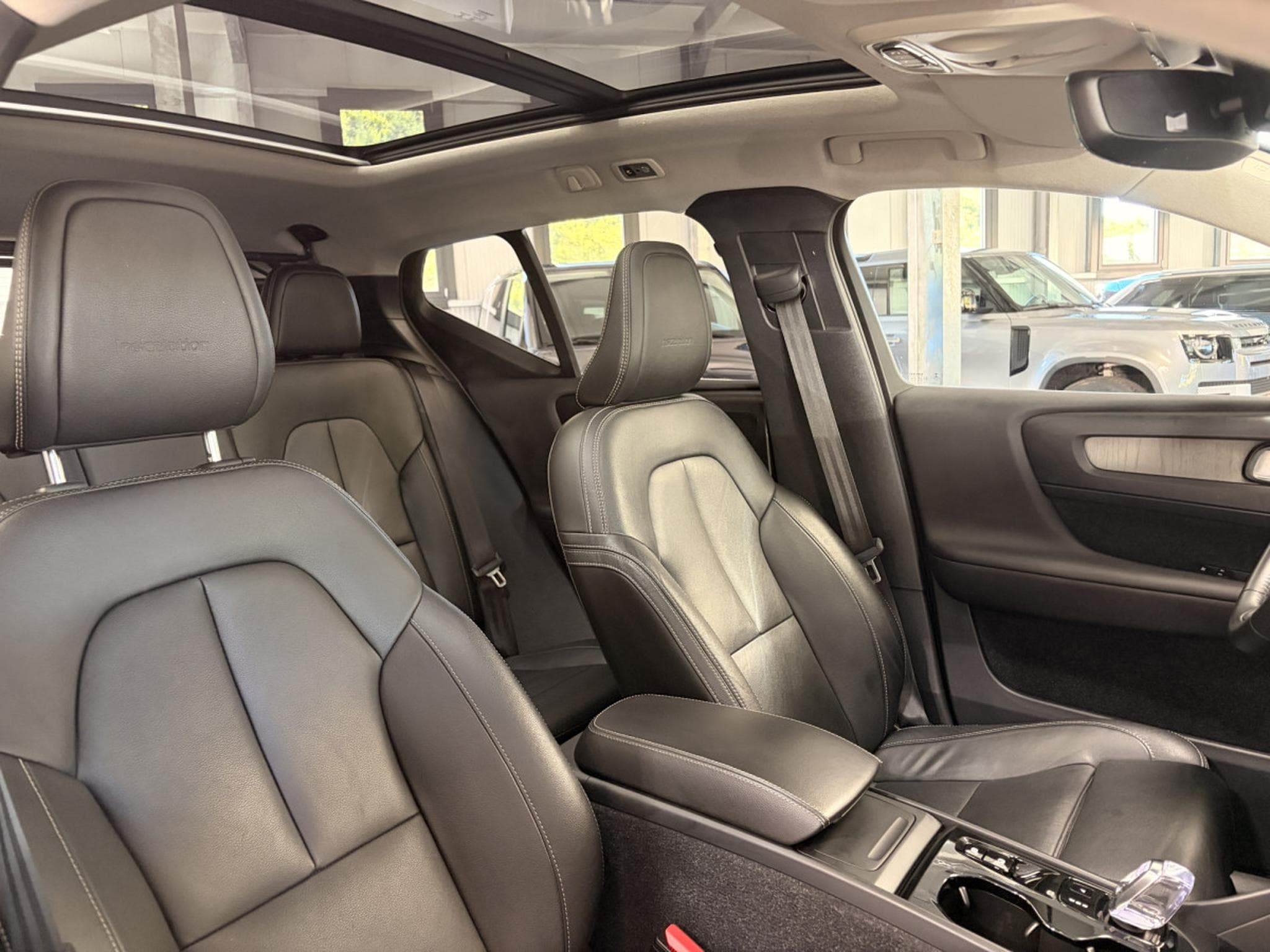 Volvo XC40 2.0 D4 Inscription AWD (2019) - Foto 11
