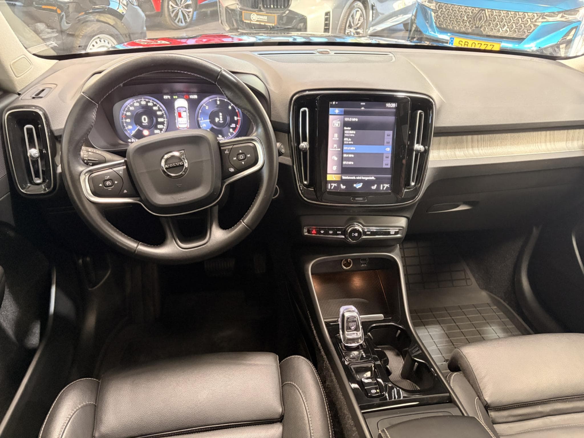 Volvo XC40 2.0 D4 Inscription AWD (2019) - Foto 9