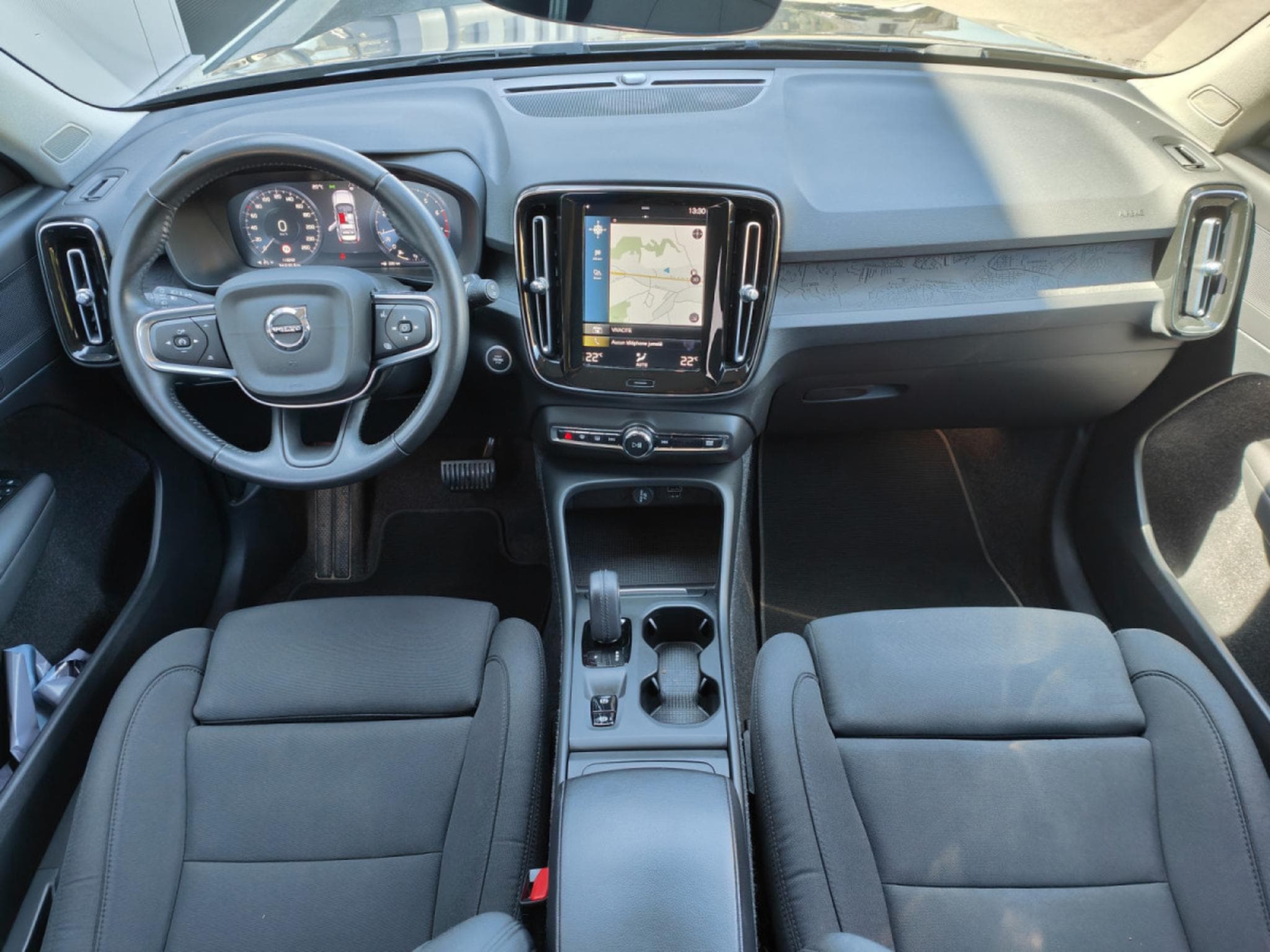 Volvo XC40 T3 GEARTRONIC CARPLAY GPS CAMERA ATTELAGE (2021) - Photo 13