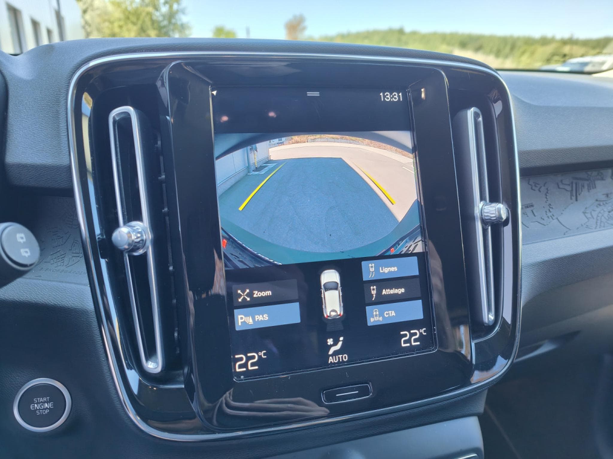 Volvo XC40 T3 GEARTRONIC CARPLAY GPS CAMERA ATTELAGE (2021) - Photo 23