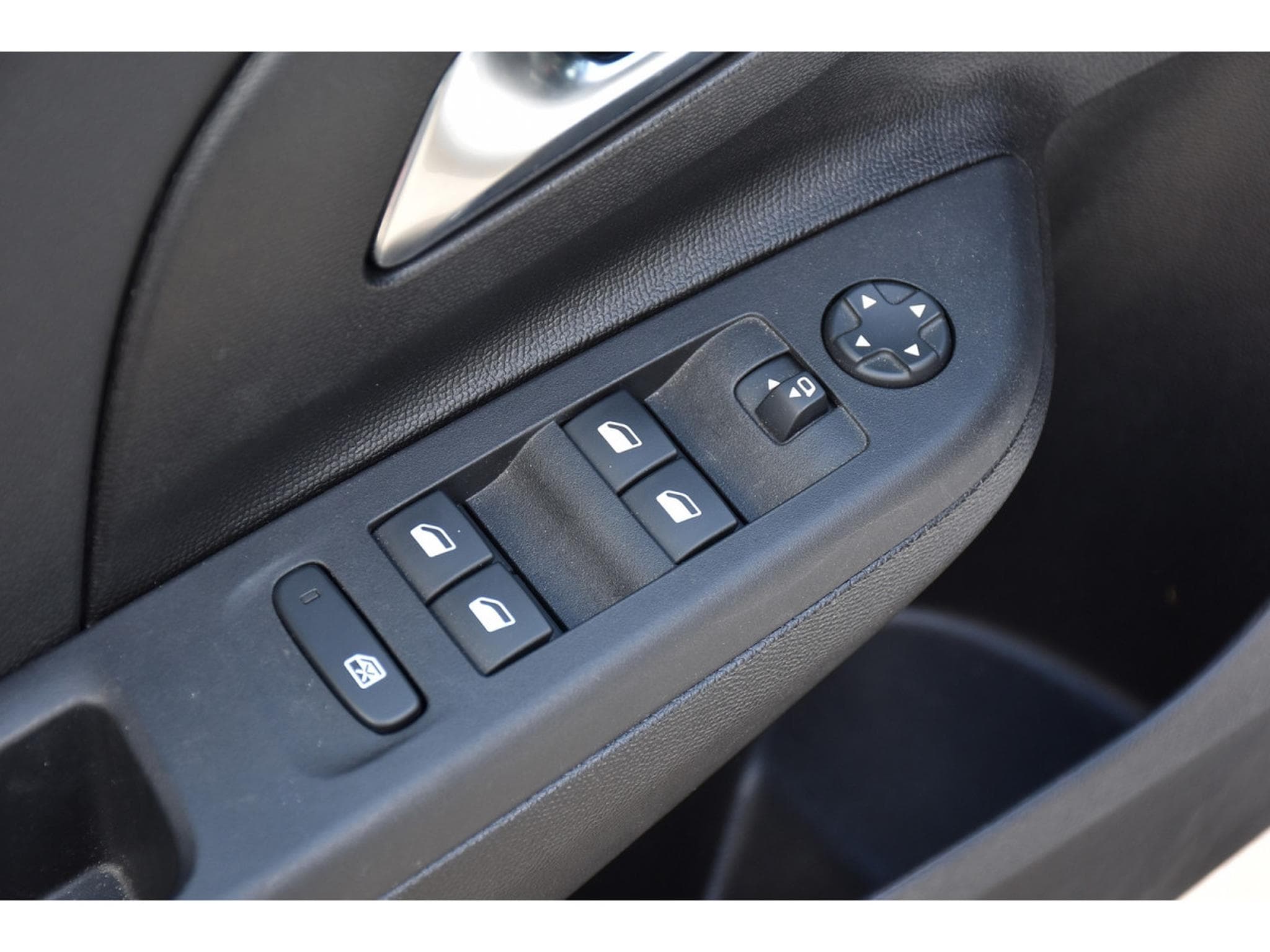 Opel Corsa 1.2 Turbo GS REGUL LANE SIDE GPS CAM KEYLESS 1° MAIN (2025) - Foto 24