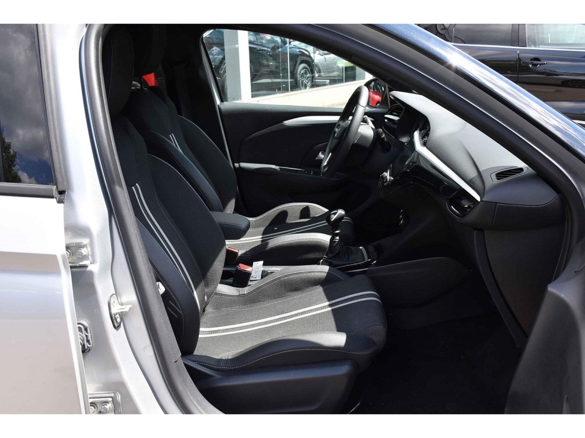 Opel Corsa 1.2 Turbo GS REGUL LANE SIDE GPS CAM KEYLESS 1° MAIN (2025) - Foto 7