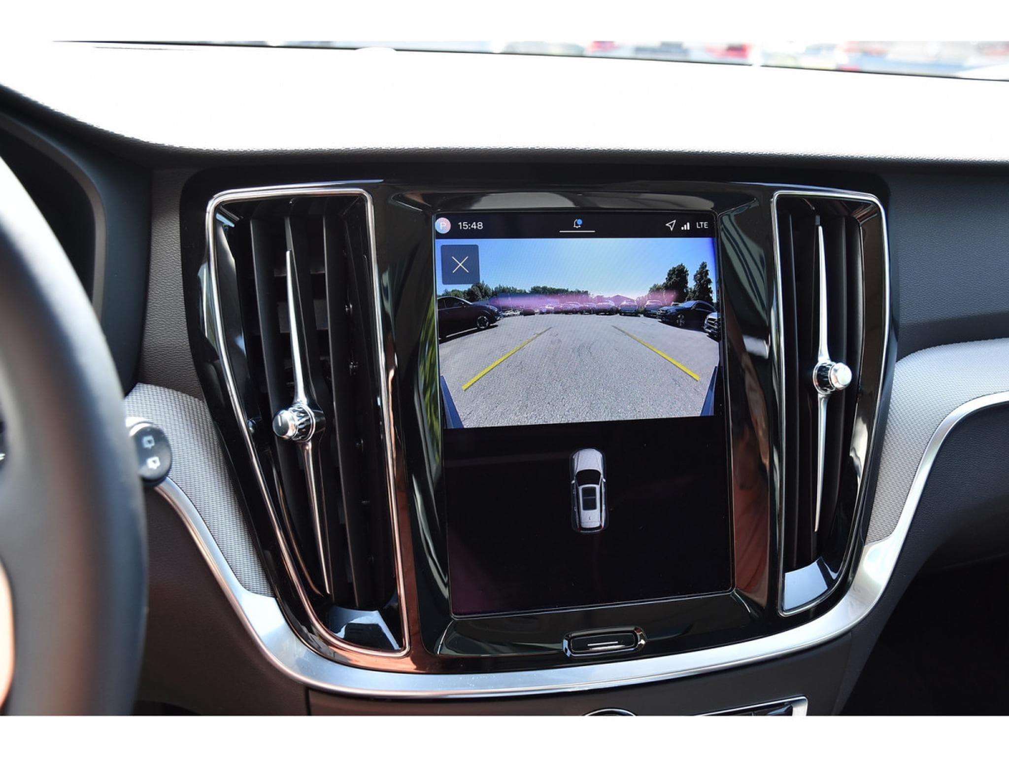 Volvo V60 2.0 B4 Plus Dark Geartronic PANO CUIR MEMO CAM360 HARMAN 1°M (2025) - Foto 18