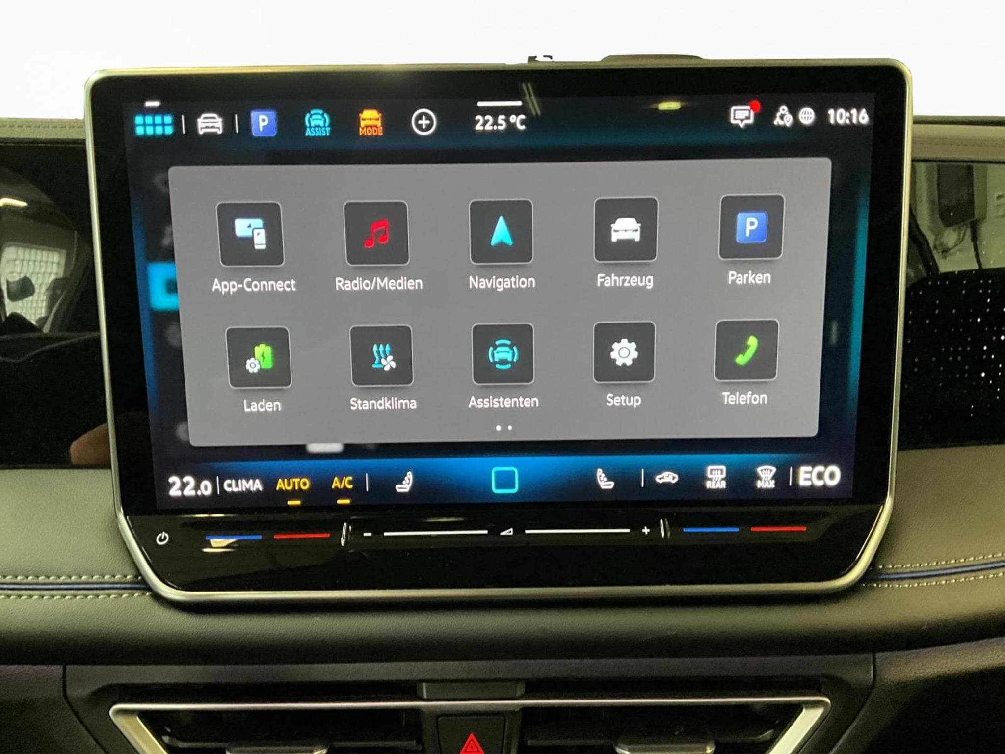 VW Tiguan R-Line+DSG+PHEV+Black-Style+Pano+AHK (2025) - Photo 13