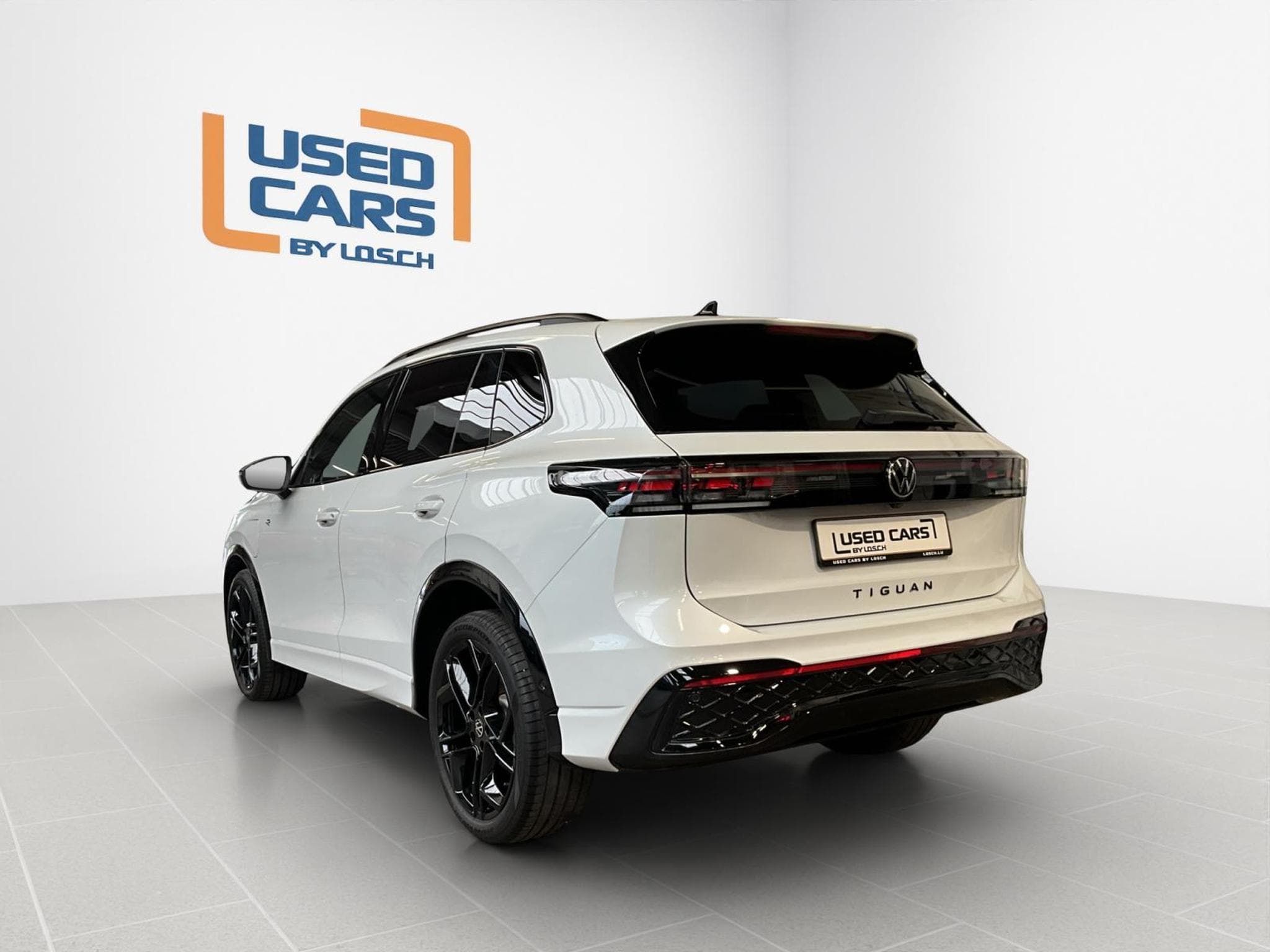 VW Tiguan R-Line+DSG+PHEV+Black-Style+Pano+AHK (2025) - Photo 6