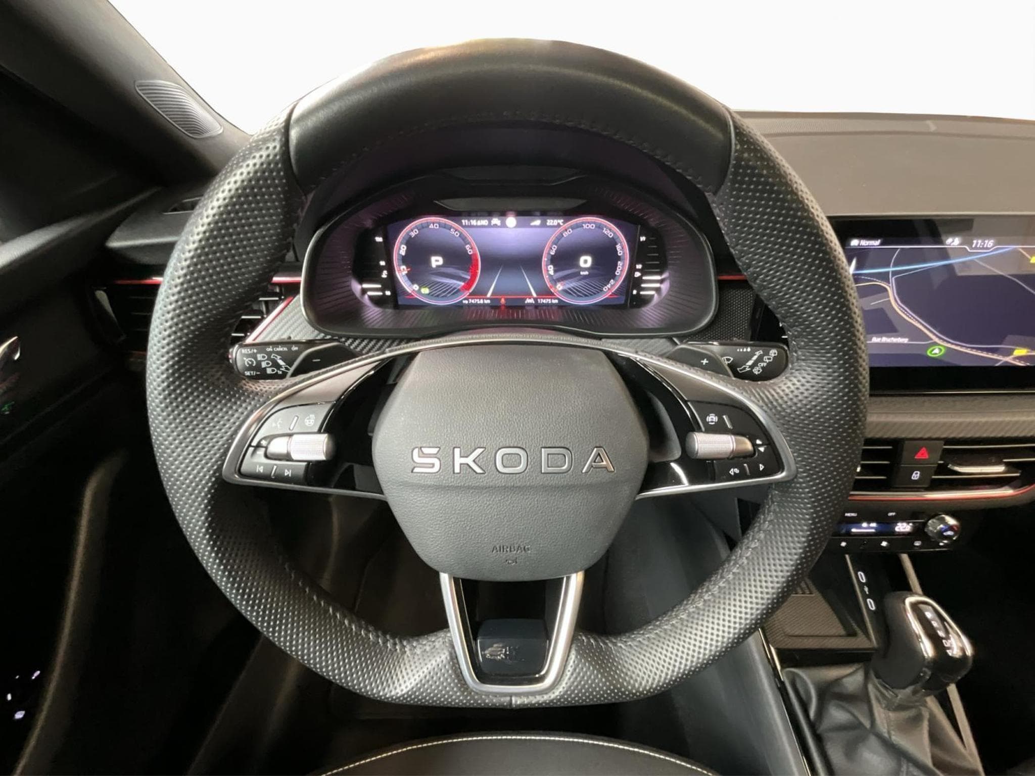 Skoda Kamiq Monte-Carlo+DSG+LED+NAVI+Pano (2025) - Photo 10