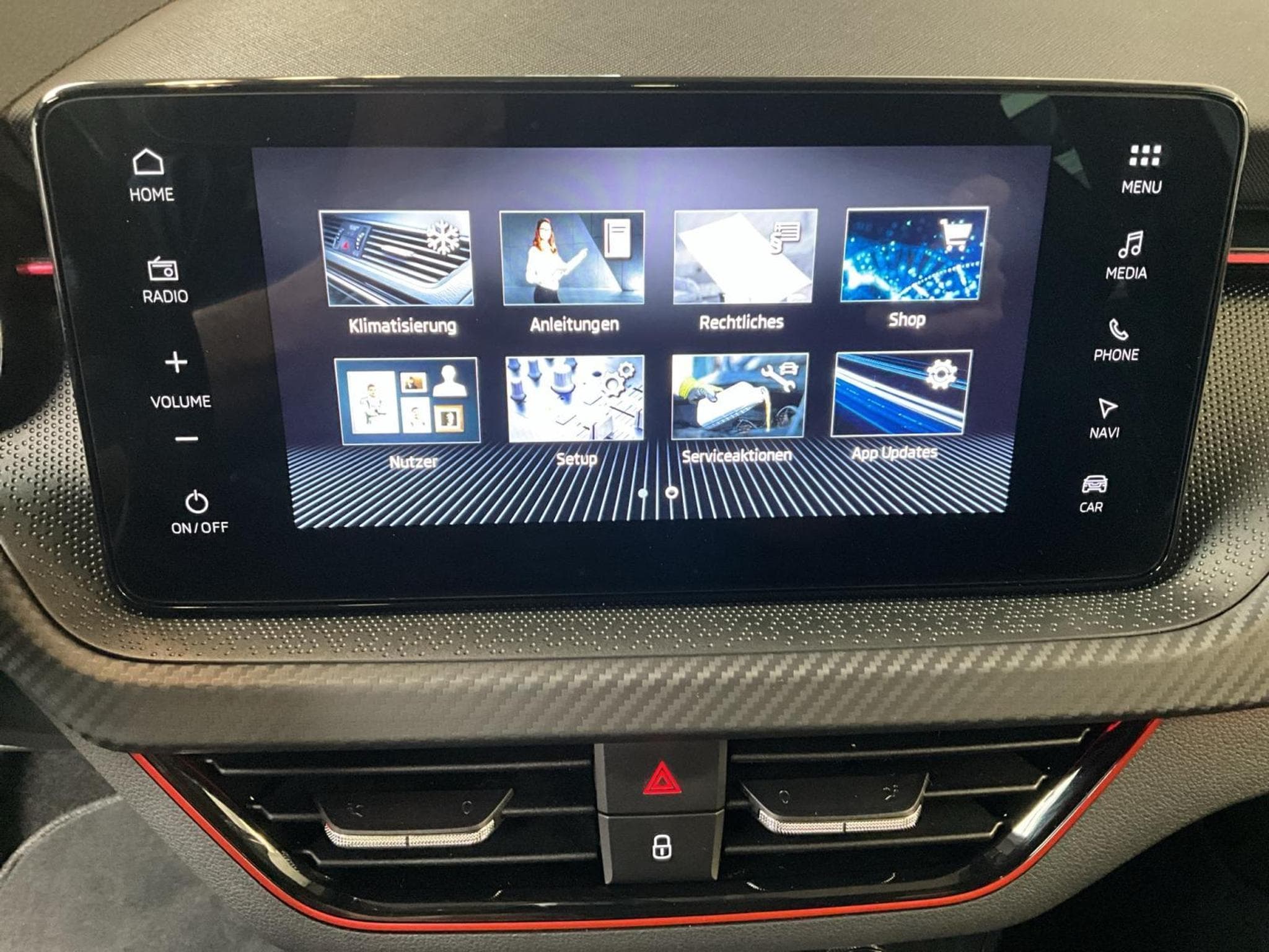 Skoda Kamiq Monte-Carlo+DSG+LED+NAVI+Pano (2025) - Photo 21