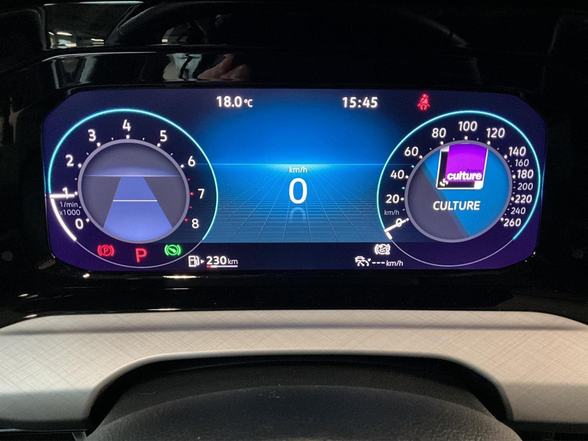 VW Golf Life+DSG+Led+LM17+Digi+ (2024) - Photo 11