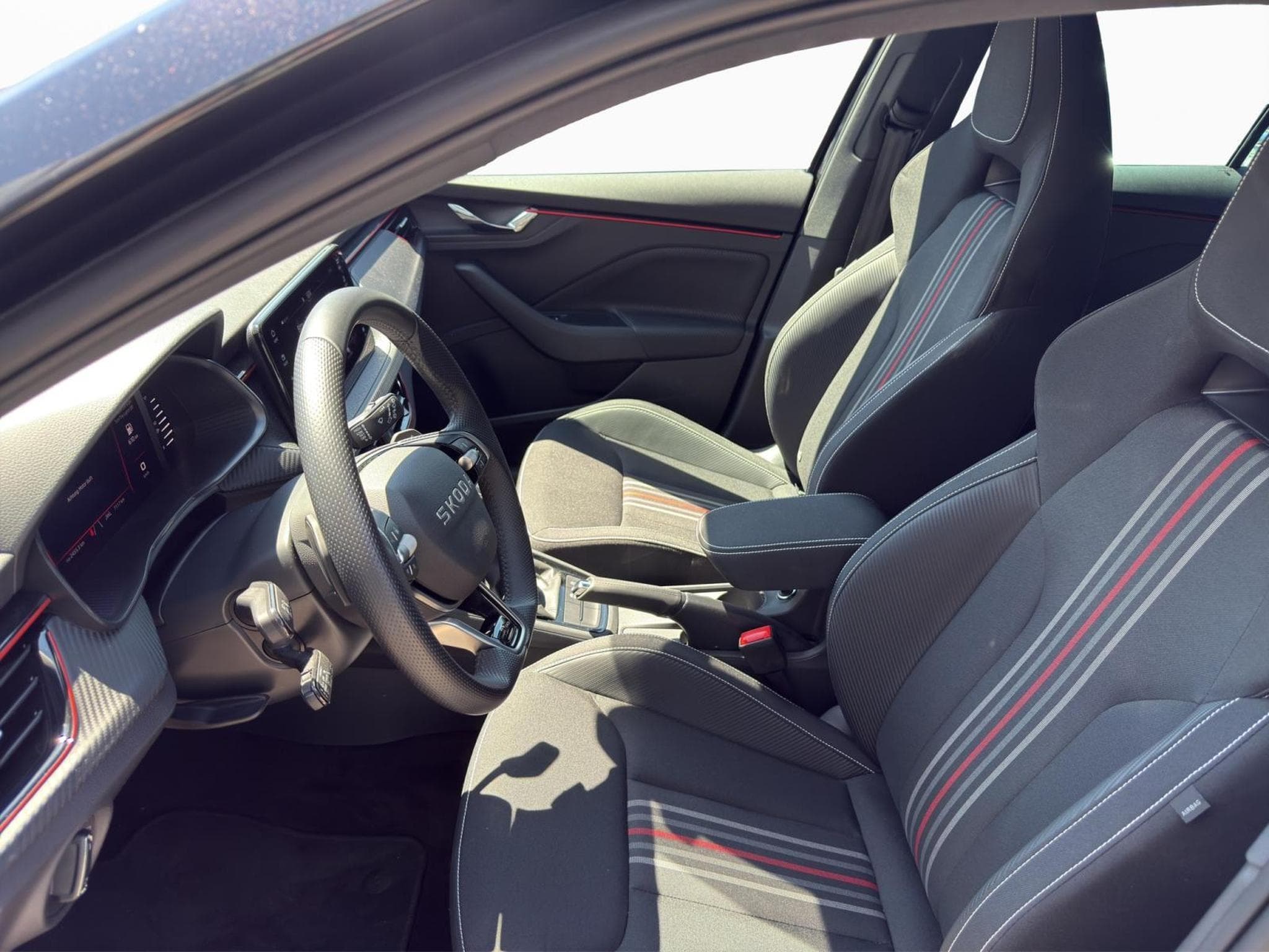 Skoda Scala Monte Carlo 1.5 TSI 150 PS DSG (2026) - Photo 7