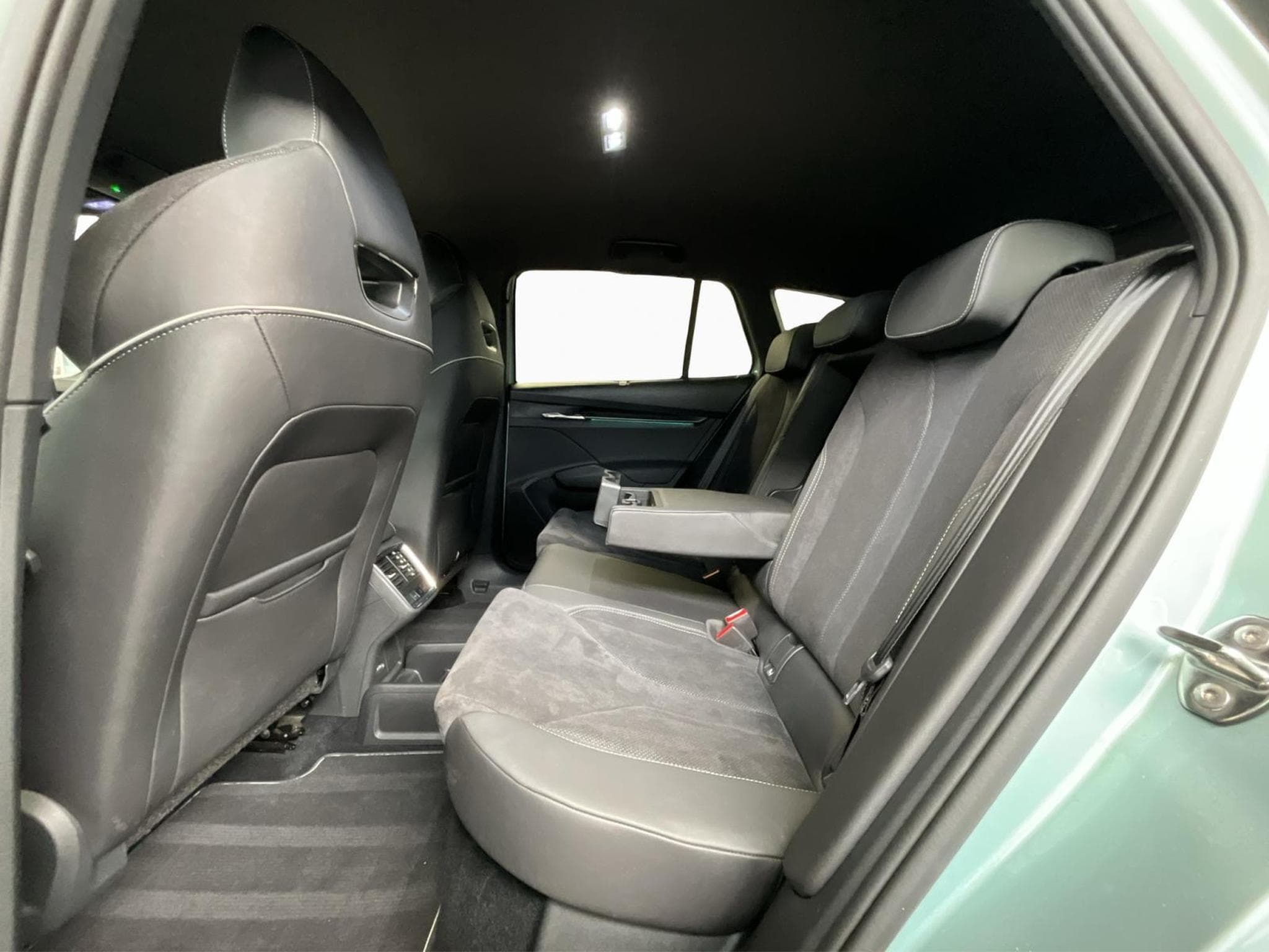 Skoda Enyaq 77kWh+iV80+RS/Sportline+AHK+Convenience-Plus+Info.+ (2022) - Photo 16