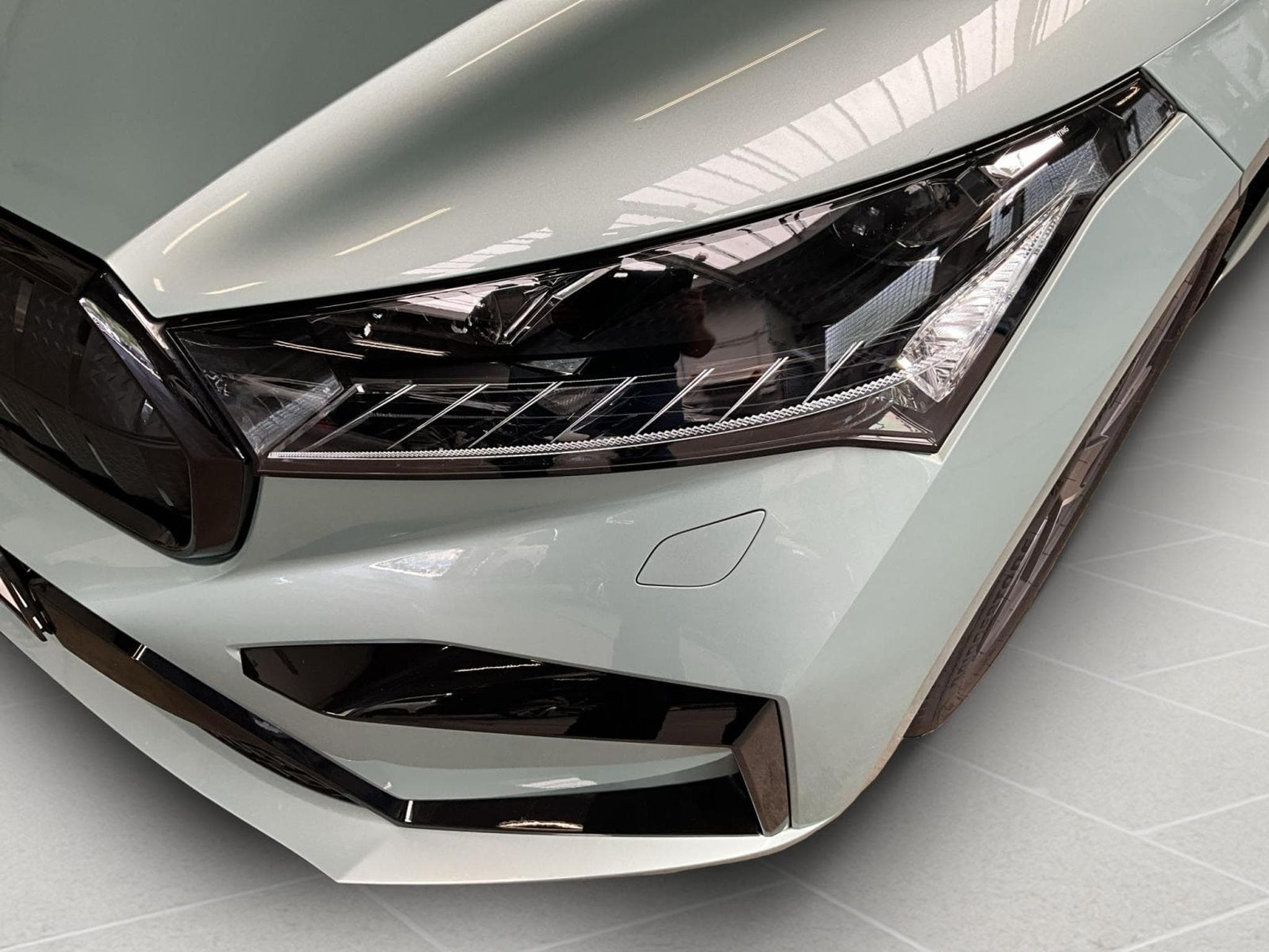 Skoda Enyaq 77kWh+iV80+RS/Sportline+AHK+Convenience-Plus+Info.+ (2022) - Photo 18