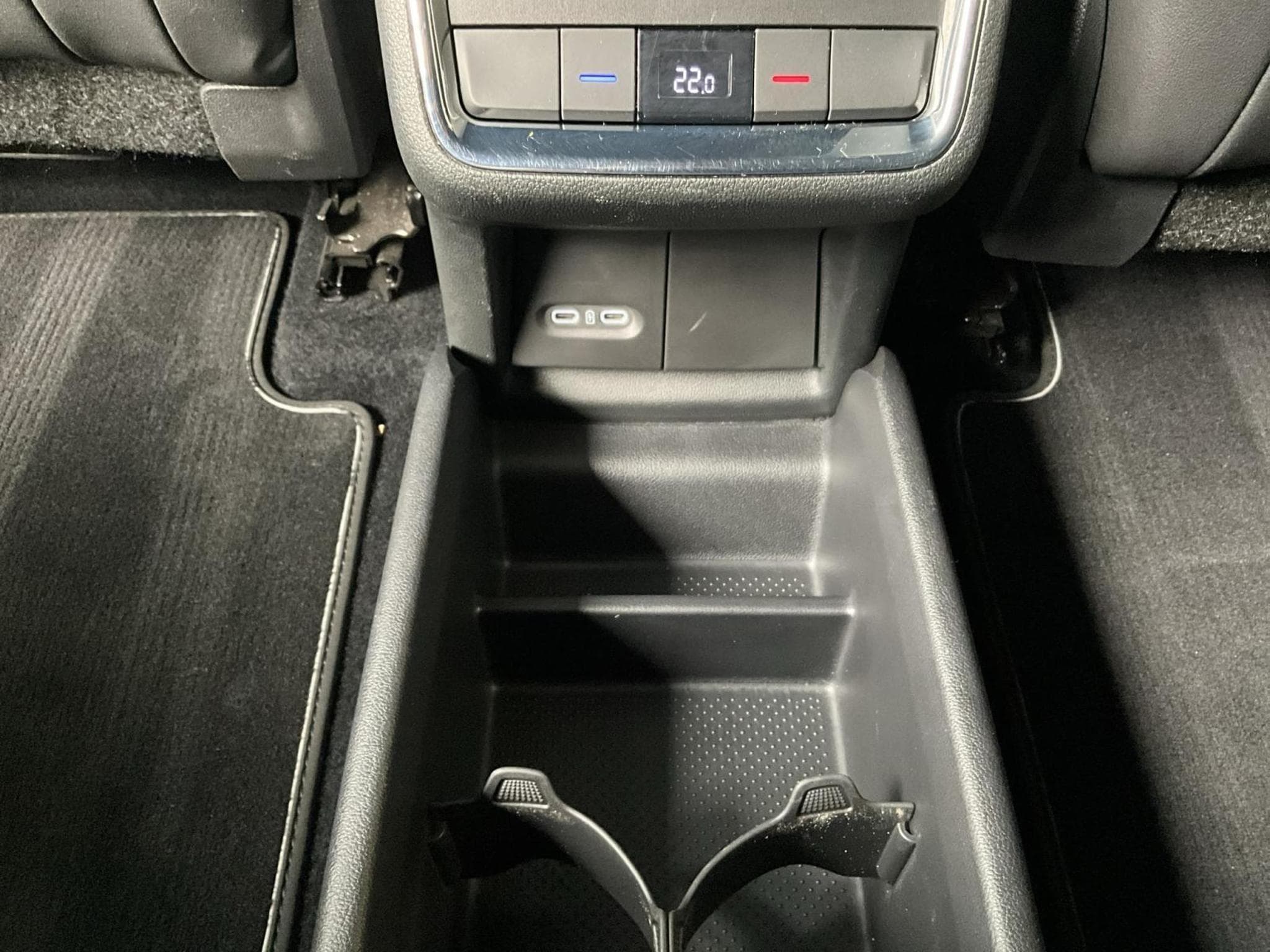 Skoda Enyaq 77kWh+iV80+RS/Sportline+AHK+Convenience-Plus+Info.+ (2022) - Photo 23
