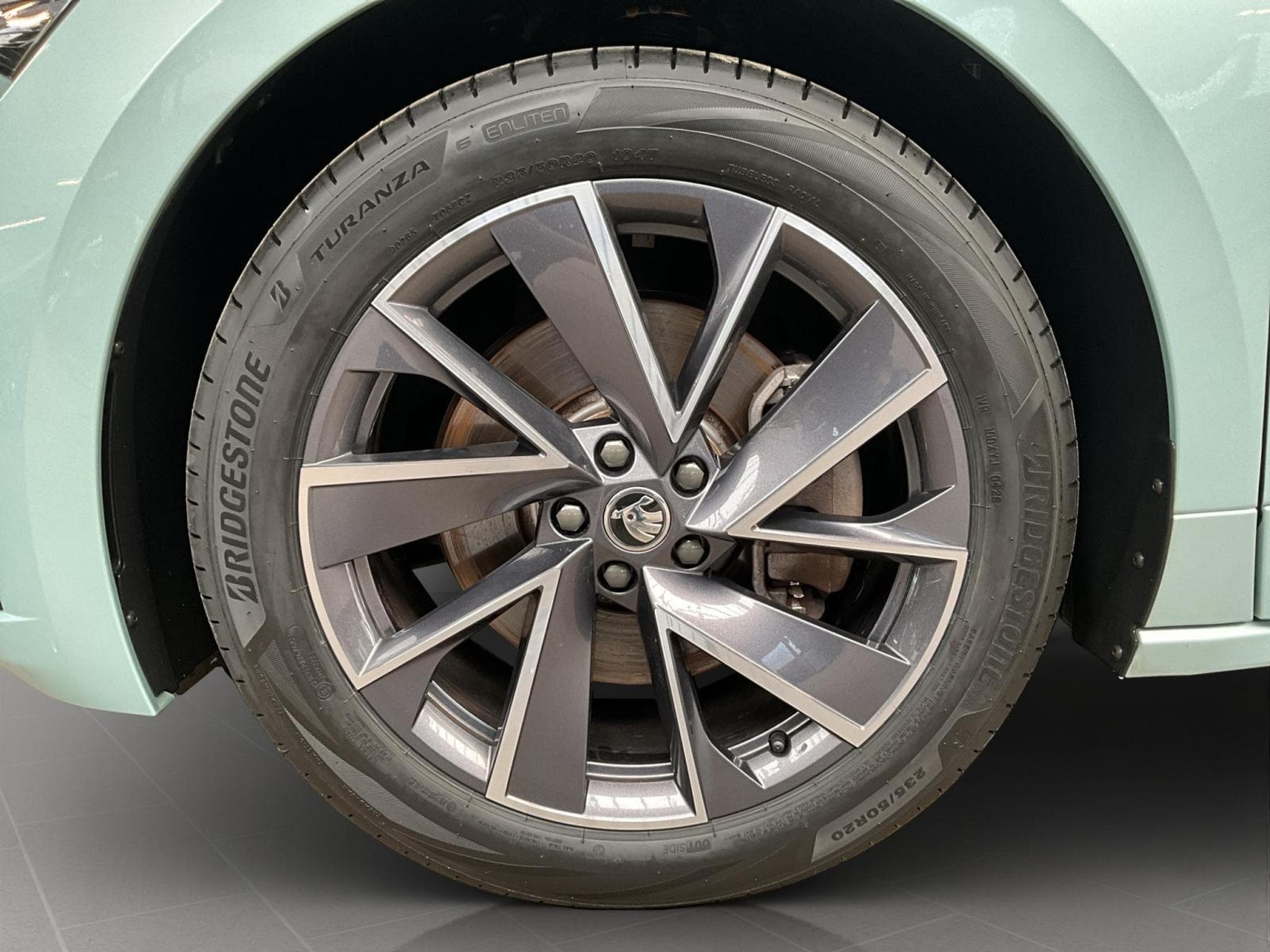Skoda Enyaq 77kWh+iV80+RS/Sportline+AHK+Convenience-Plus+Info.+ (2022) - Photo 9