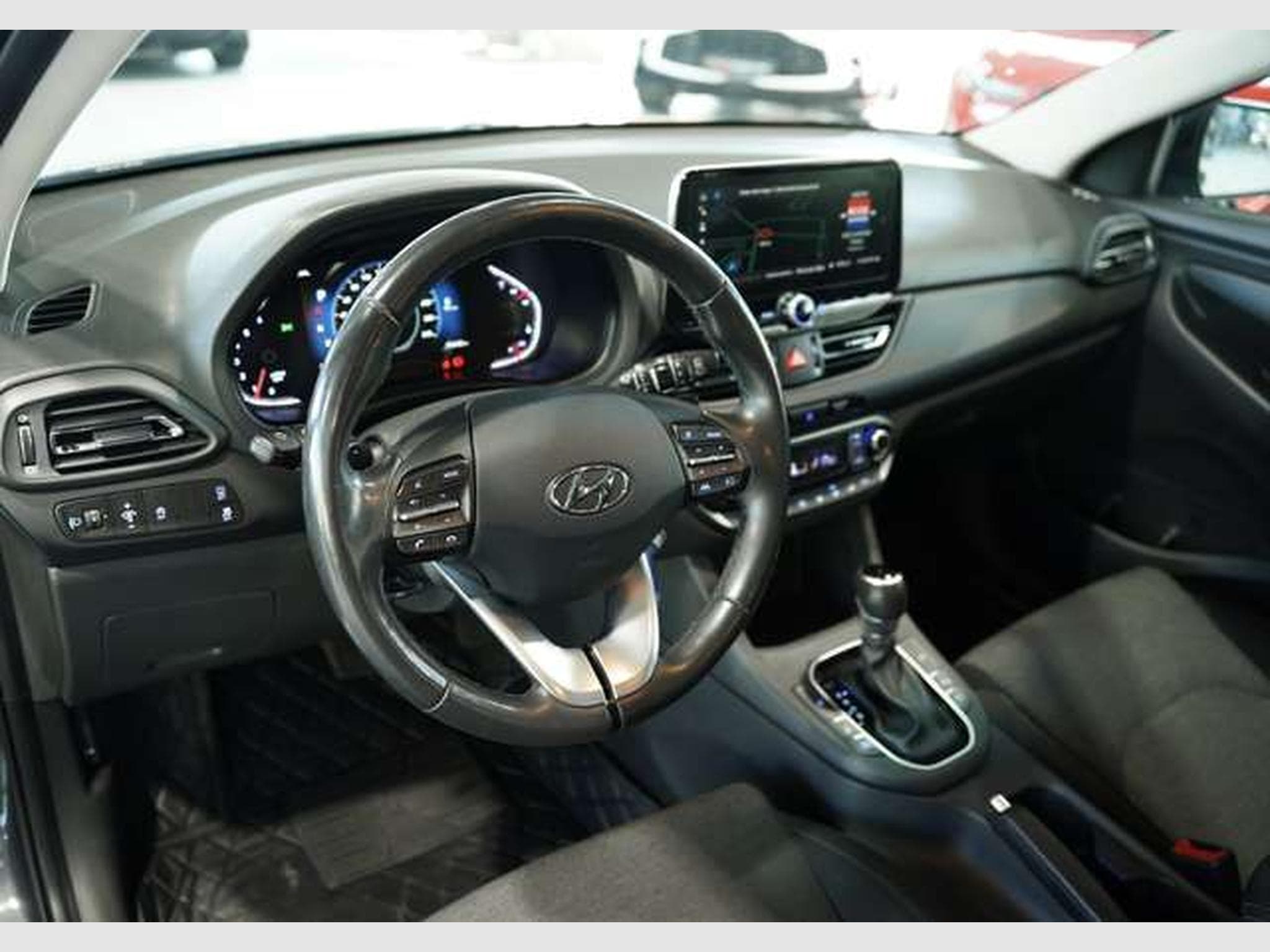 Hyundai i30 DCT Intro Edition *Klima *Navigation (2020) - Photo 22