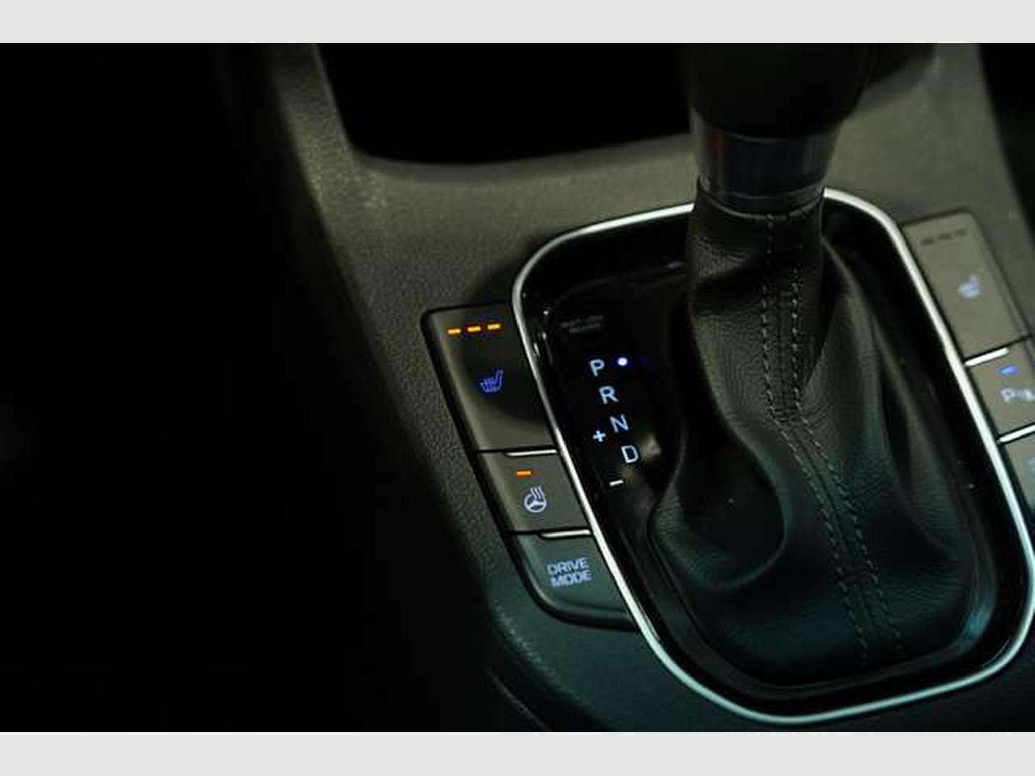 Hyundai i30 DCT Intro Edition *Klima *Navigation (2020) - Photo 23