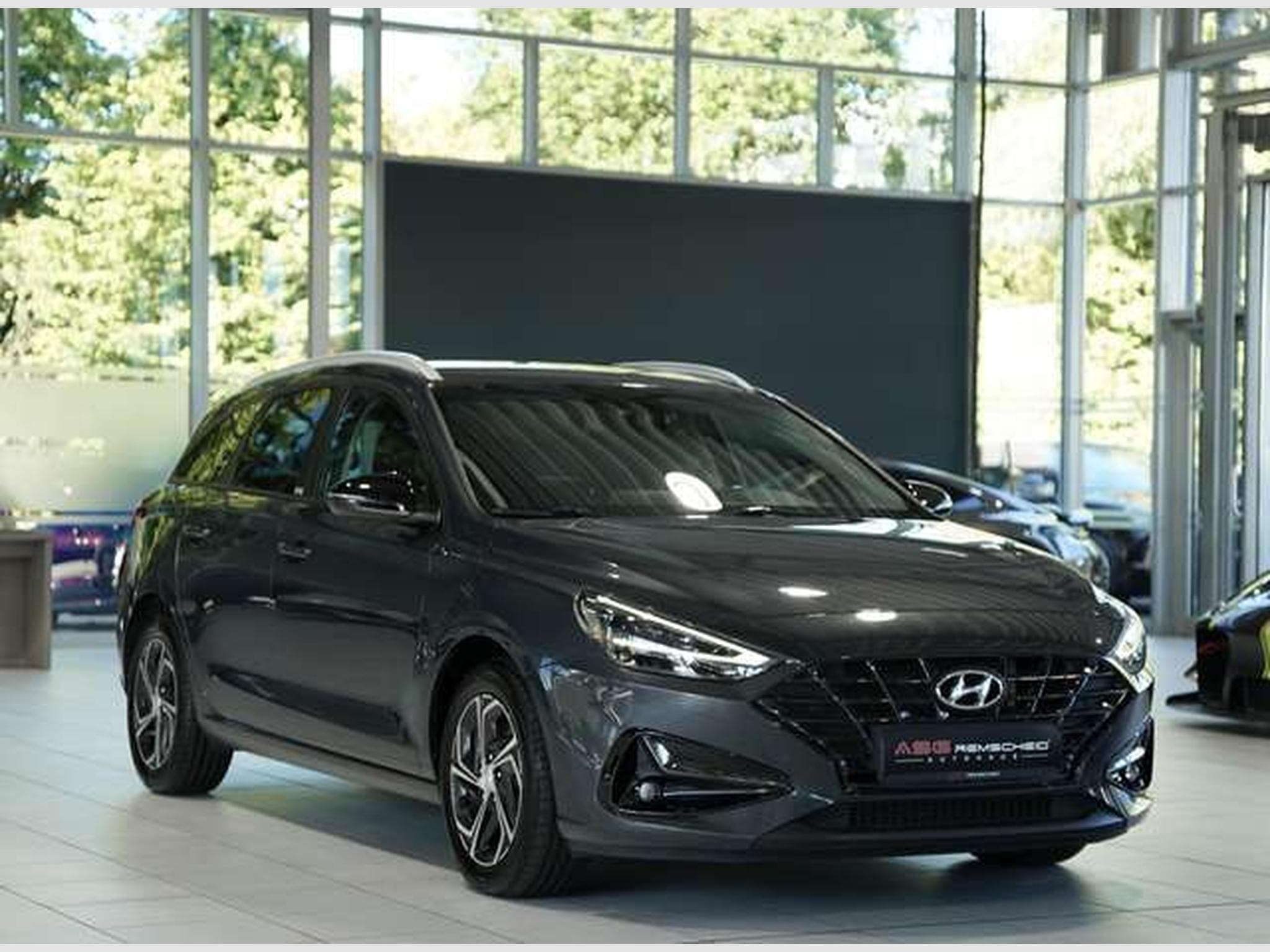 Hyundai i30 DCT Intro Edition *Klima *Navigation (2020) - Photo 5