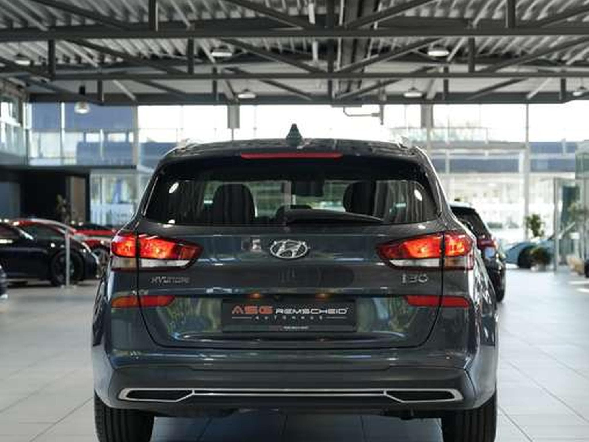 Hyundai i30 DCT Intro Edition *Klima *Navigation (2020) - Photo 8