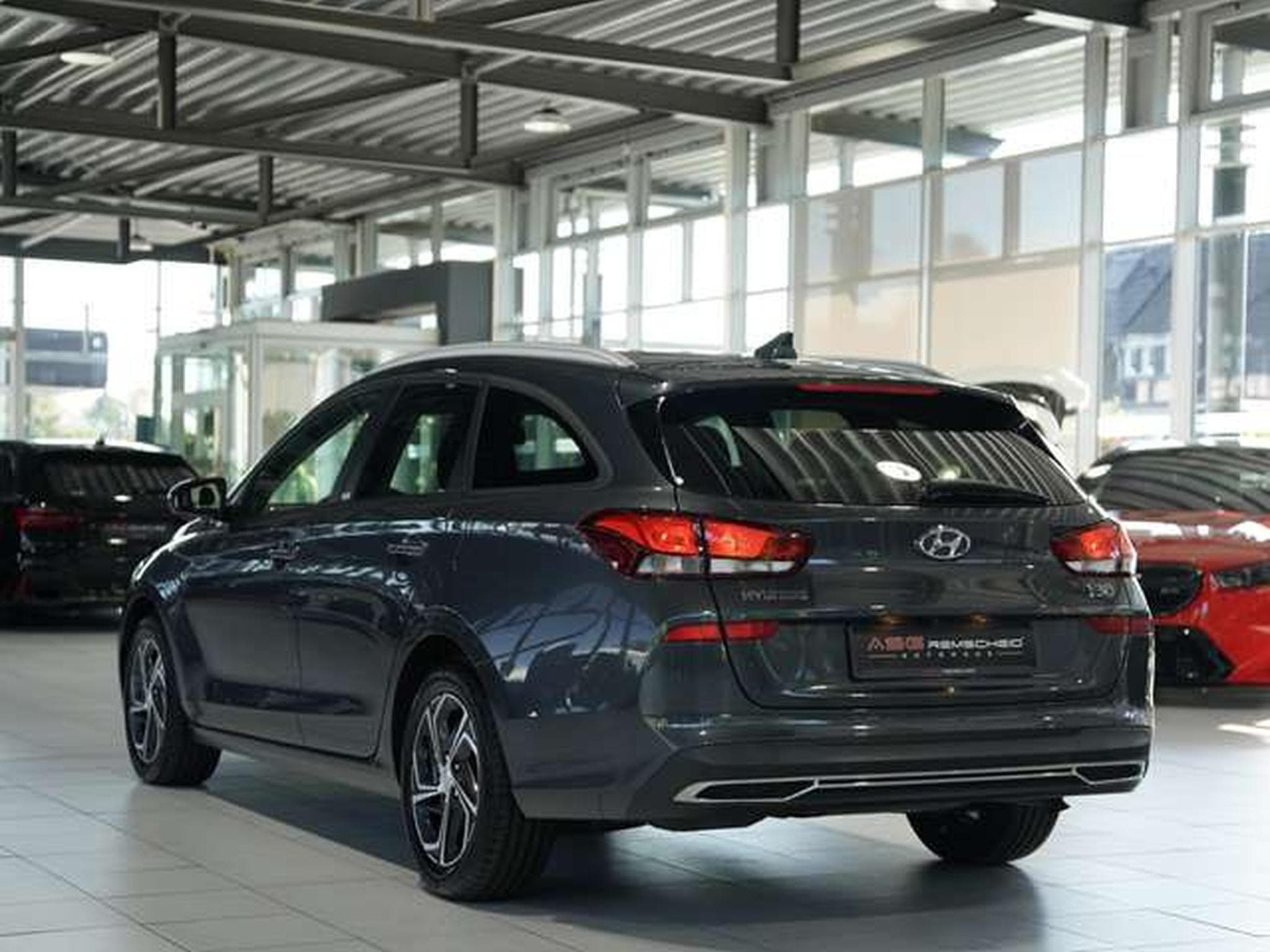 Hyundai i30 DCT Intro Edition *Klima *Navigation (2020) - Photo 9