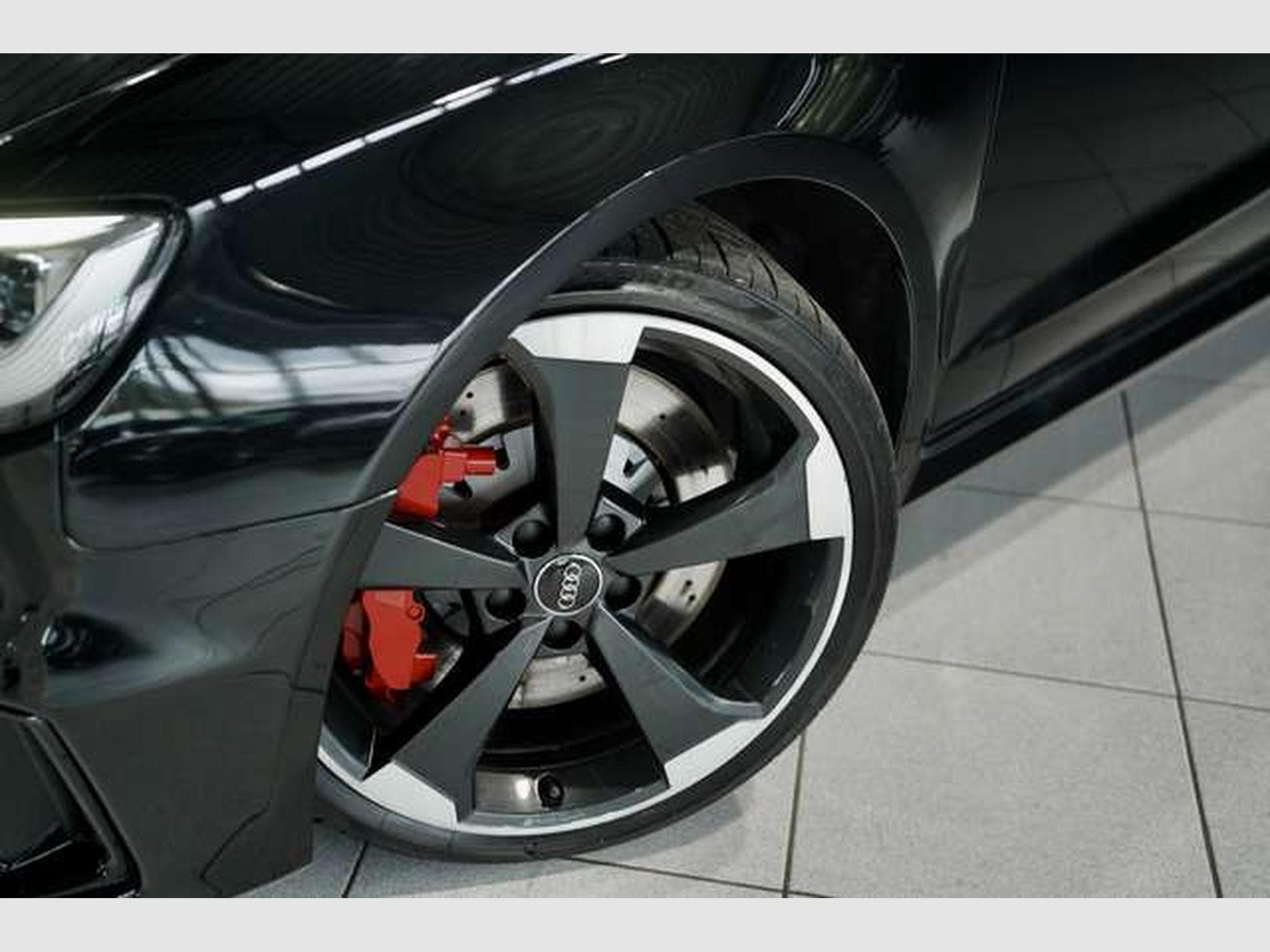 Audi RS3 2.5 TFSI quattro*Schale*Pano*RS-AGA*1H*B&O* (2019) - Photo 3