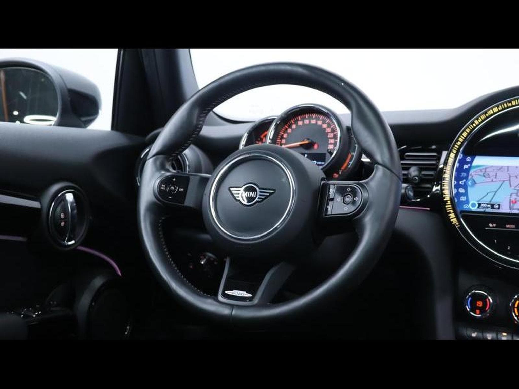 MINI Cooper 1.6 136 pack JCW Steptronic (2022) - Photo 16