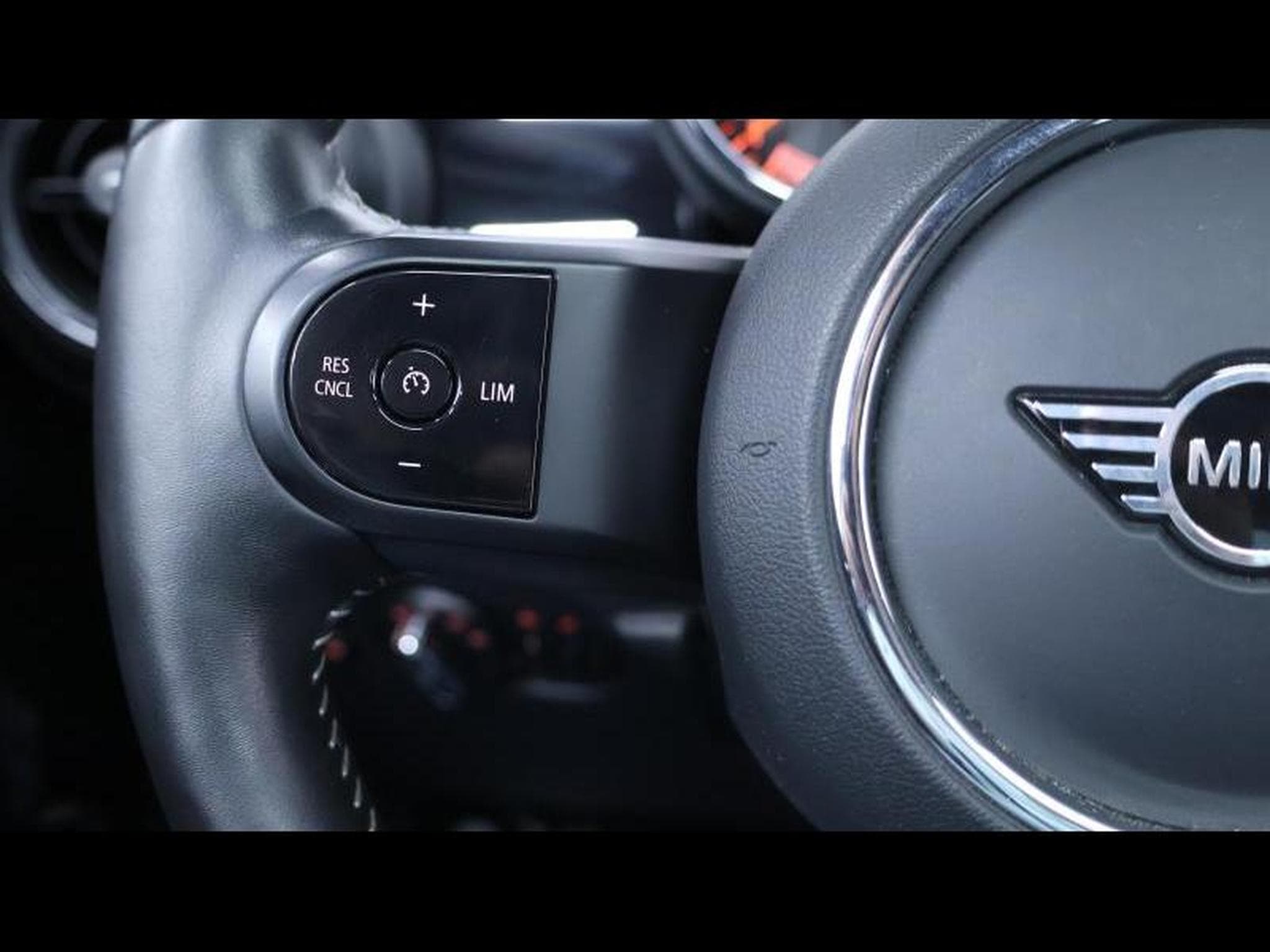 MINI Cooper 1.6 136 pack JCW Steptronic (2022) - Photo 17