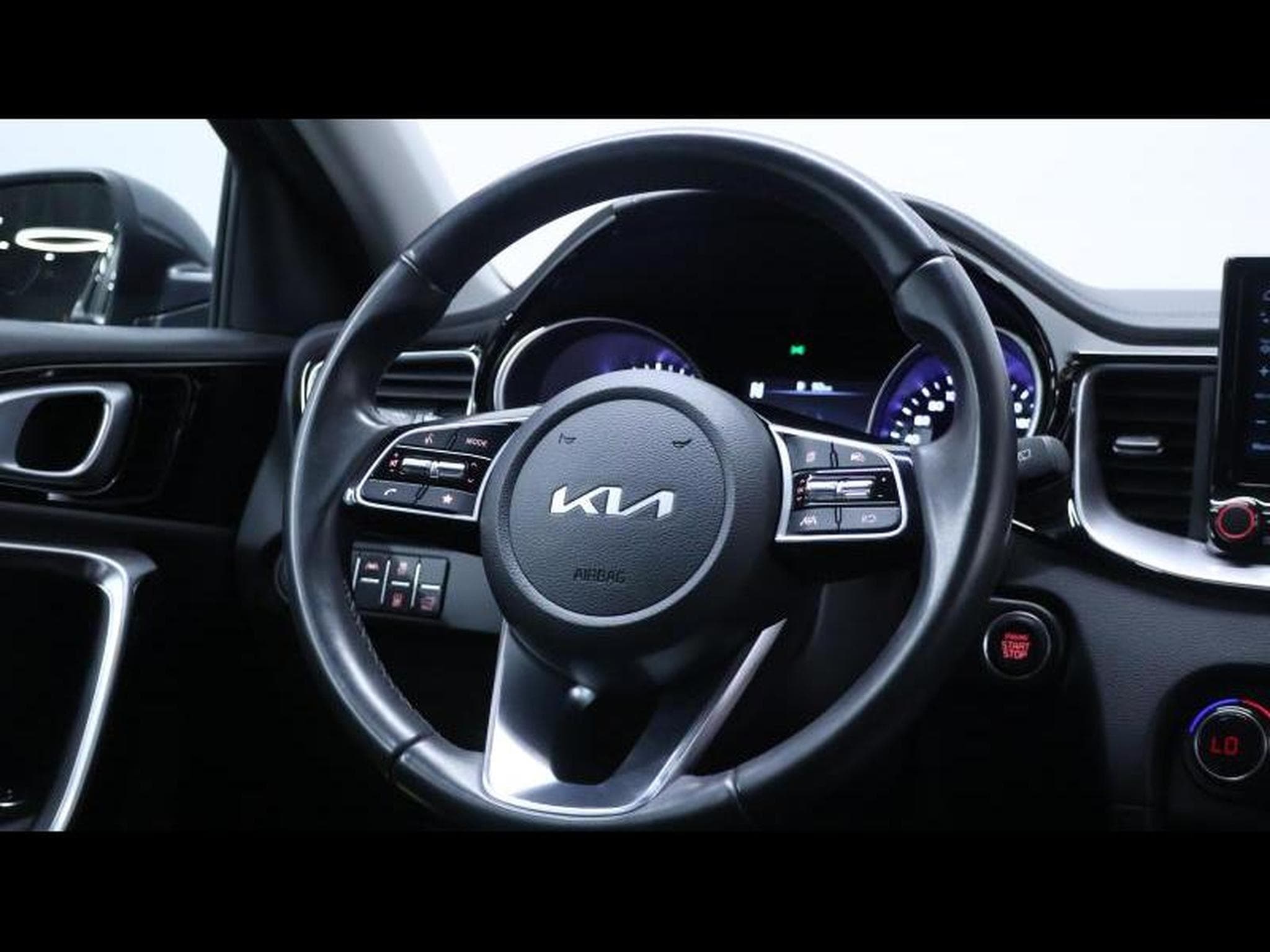 Kia XCeed Pulse 1.6 CRDI MHEV 136ch BVM (2023) - Photo 17