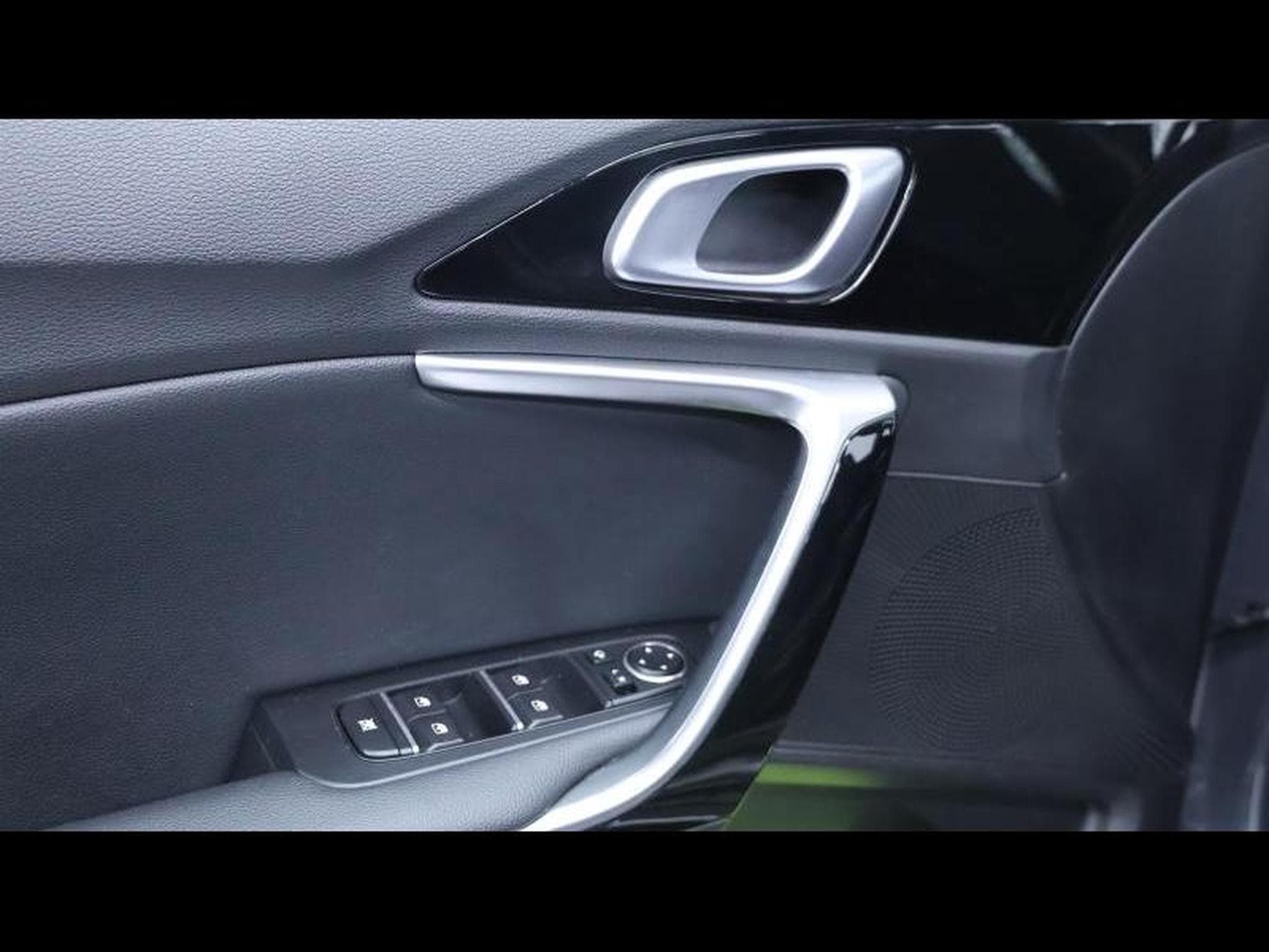 Kia XCeed Pulse 1.6 CRDI MHEV 136ch BVM (2023) - Photo 27