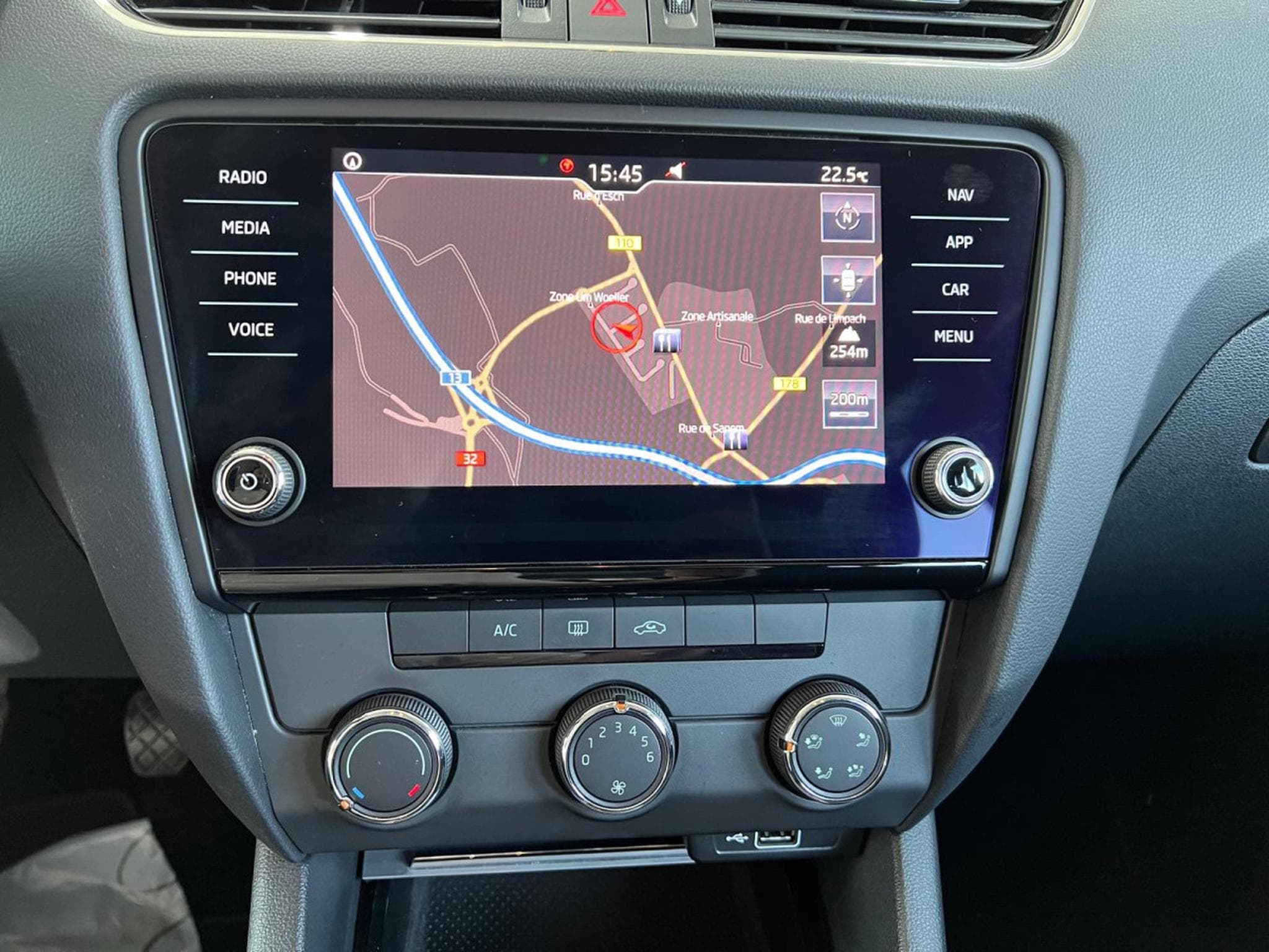 Skoda Octavia 1.6 TDI 116 NAVI, PDC,CARPLAY,ALU 16'' (2019) - Foto 10