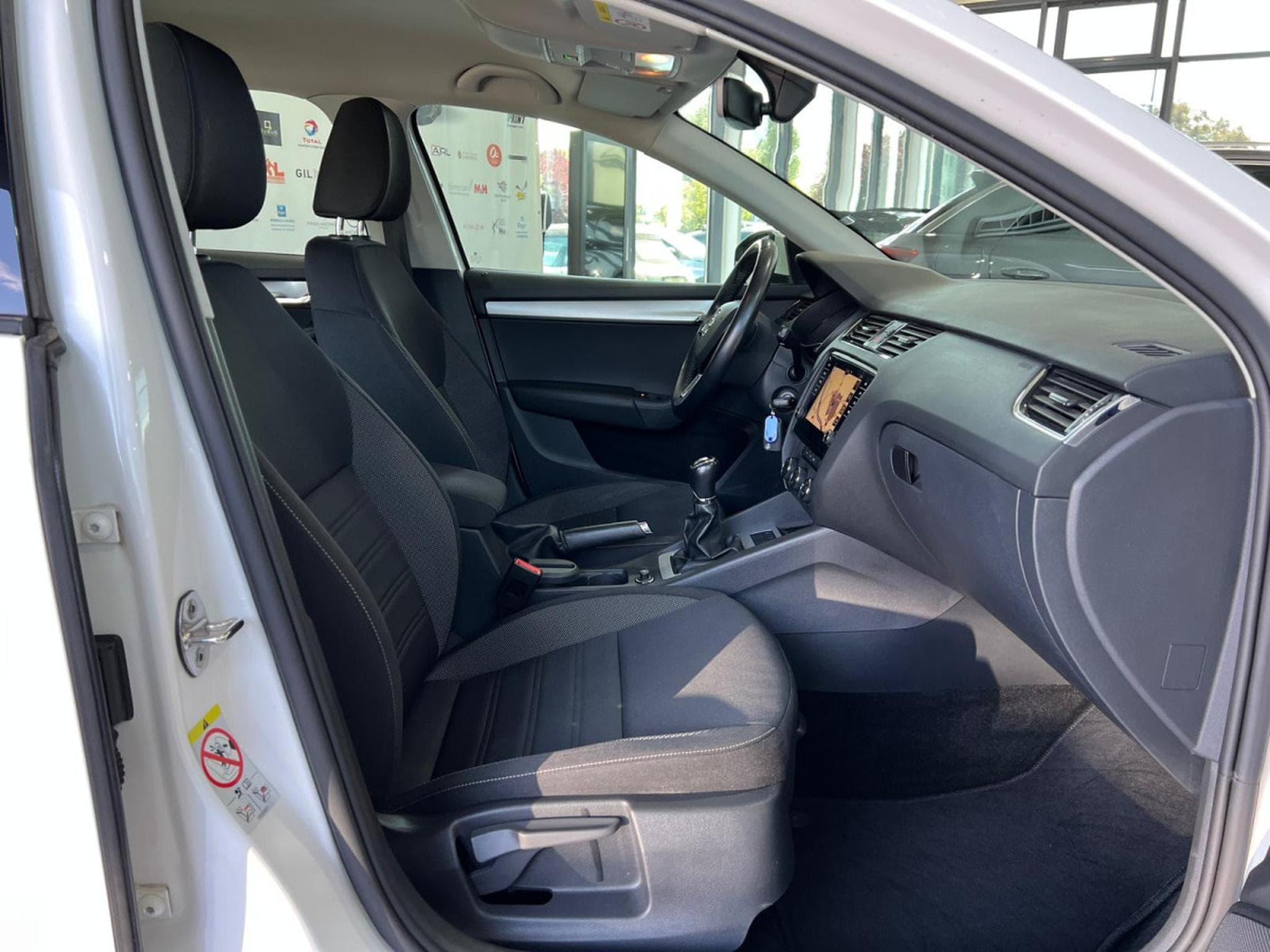 Skoda Octavia 1.6 TDI 116 NAVI, PDC,CARPLAY,ALU 16'' (2019) - Foto 5