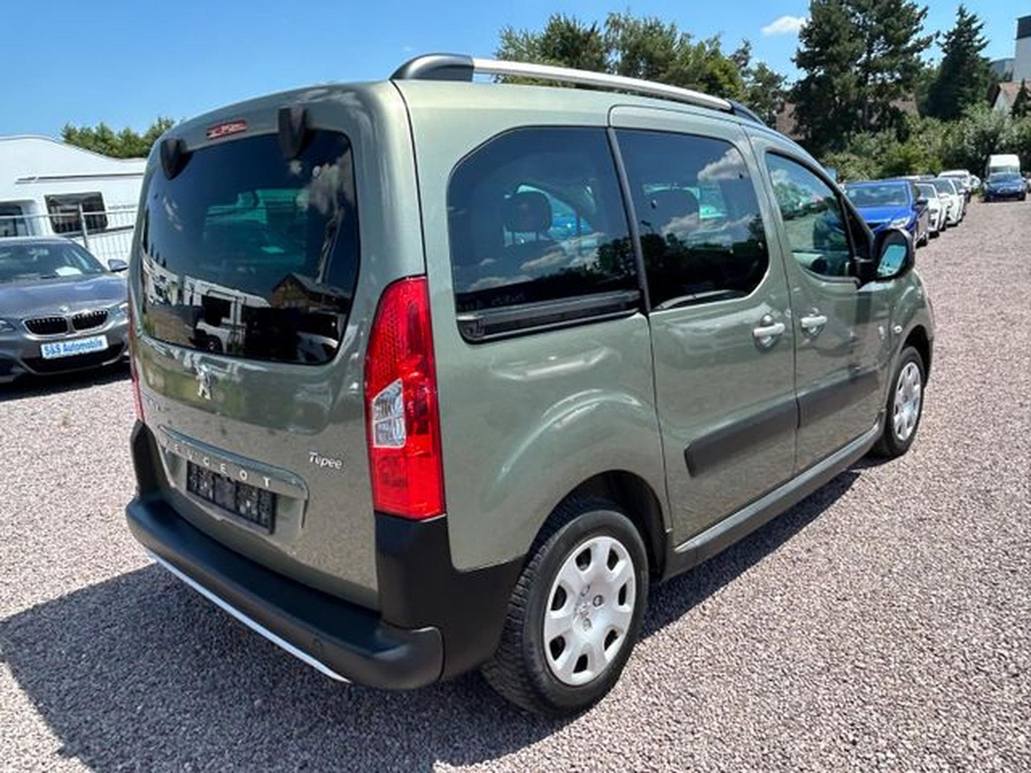 Peugeot Partner Partner Tepee Outdoor  1.6 *Klima*Euro5* (2011) - Photo 4