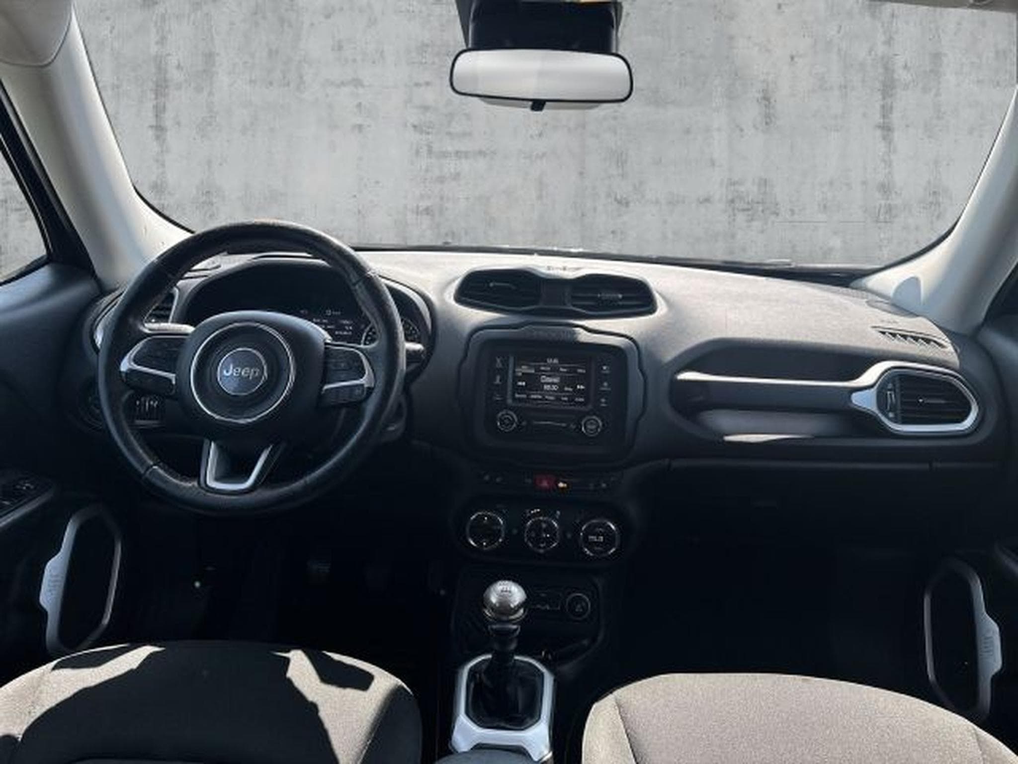 Jeep Renegade Renegade Limited FWD 1.4 MultiAir NAVI LED PDC (2015) - Photo 14