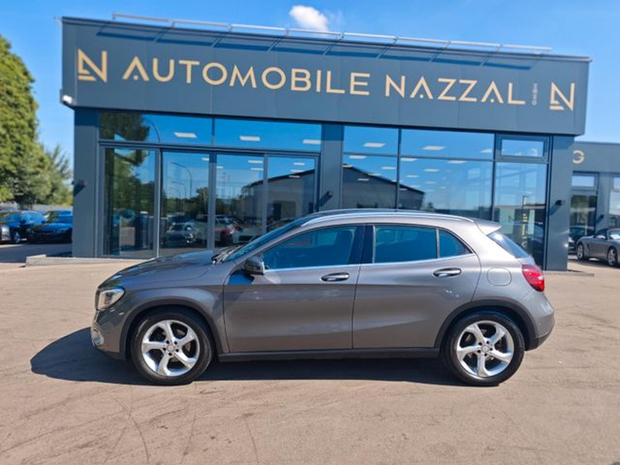 Mercedes GLA 200 GLA 200 *EXCLUSIVE PAKET/URBAN-LINE/LEDER/1.HD* (2017) - Foto 13