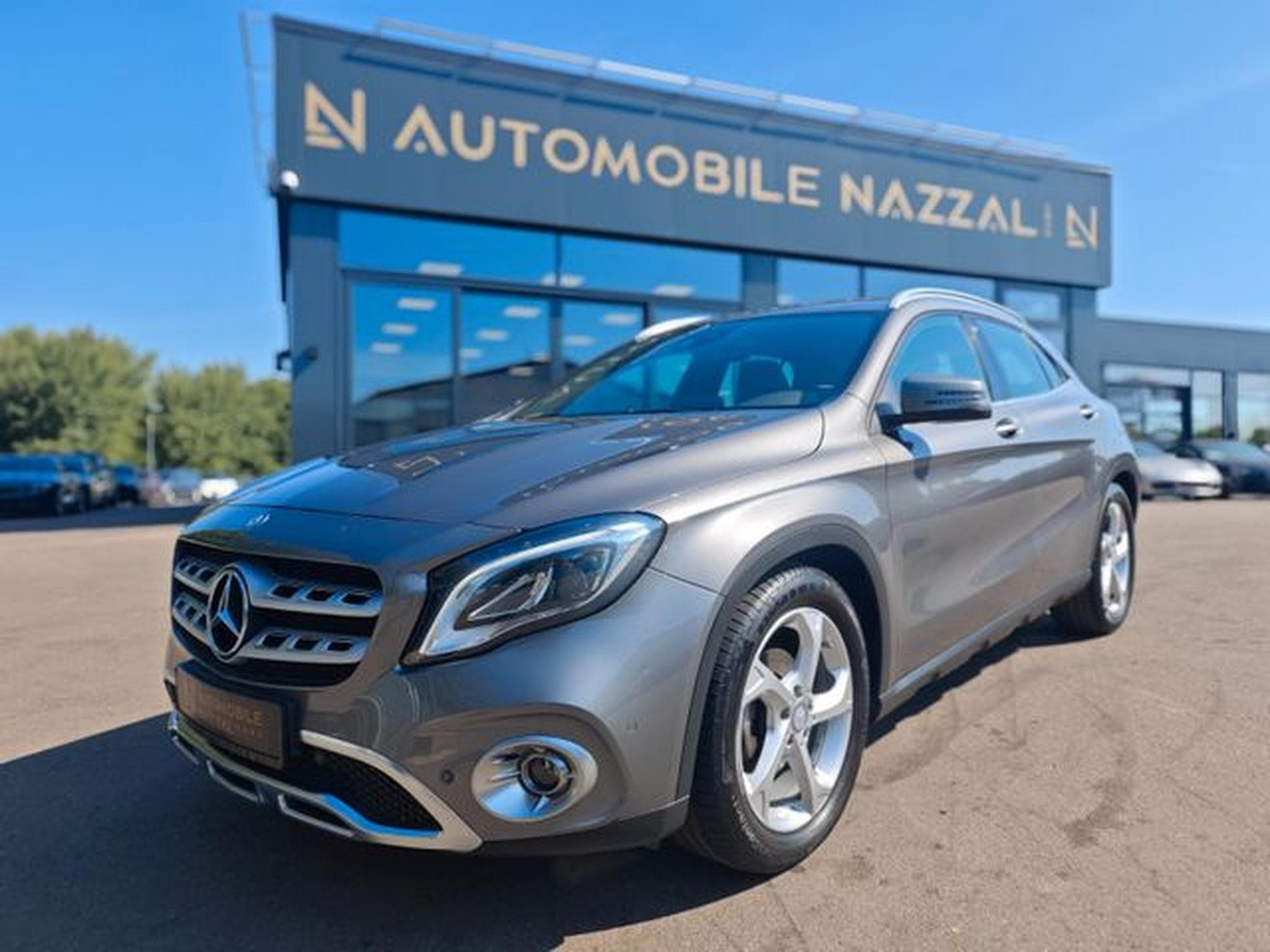 Mercedes GLA 200 GLA 200 *EXCLUSIVE PAKET/URBAN-LINE/LEDER/1.HD* (2017) - Foto 2