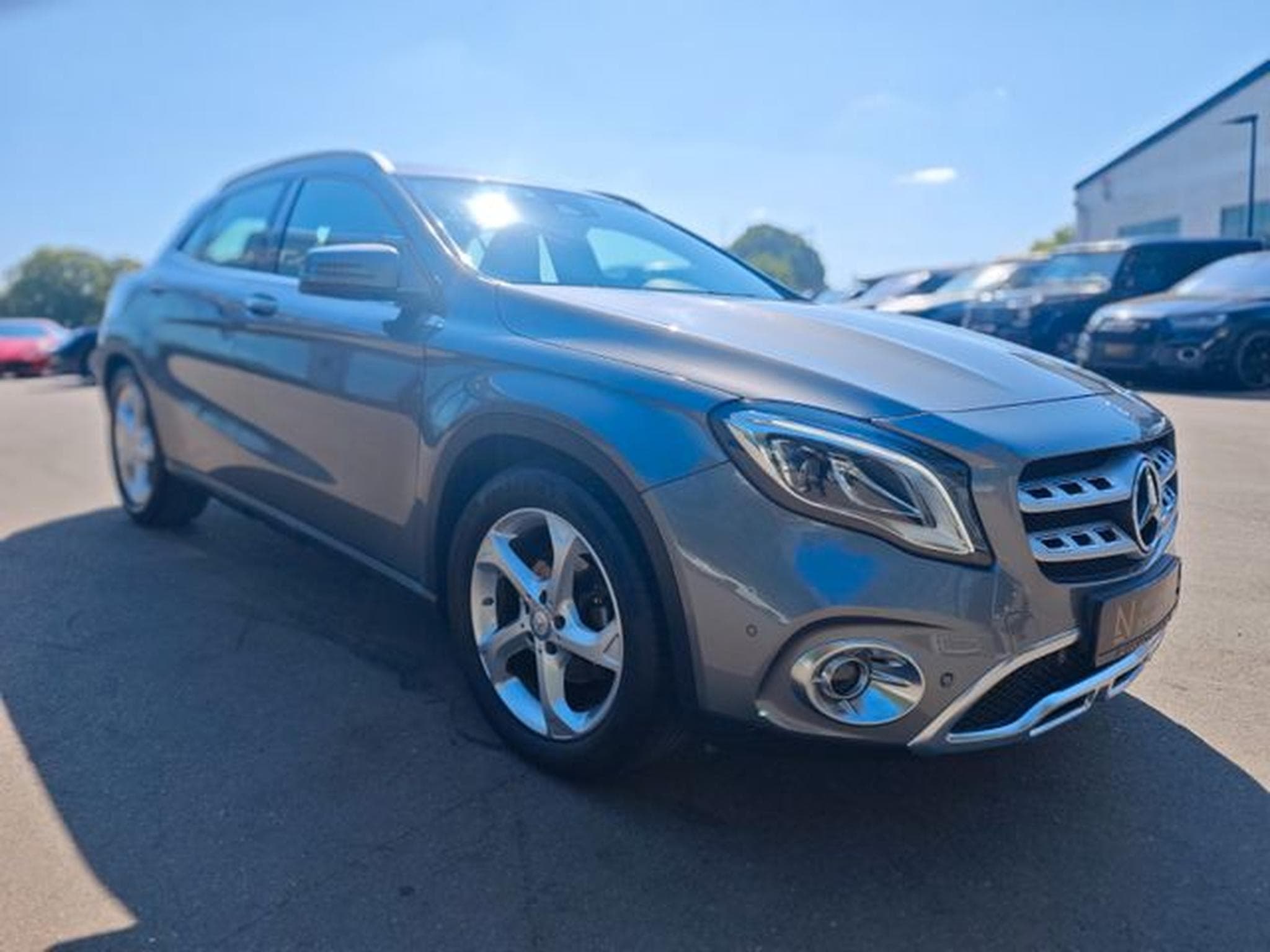 Mercedes GLA 200 GLA 200 *EXCLUSIVE PAKET/URBAN-LINE/LEDER/1.HD* (2017) - Foto 4