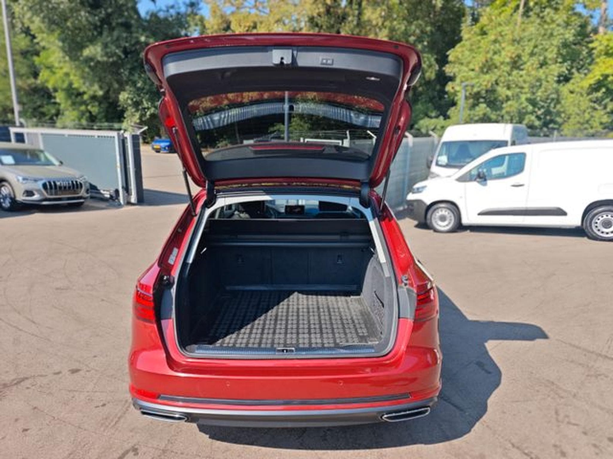 Audi A4 A4 AVANT S LINE 40 TDI QUATTRO*PANORAMA*LED* (2019) - Foto 9